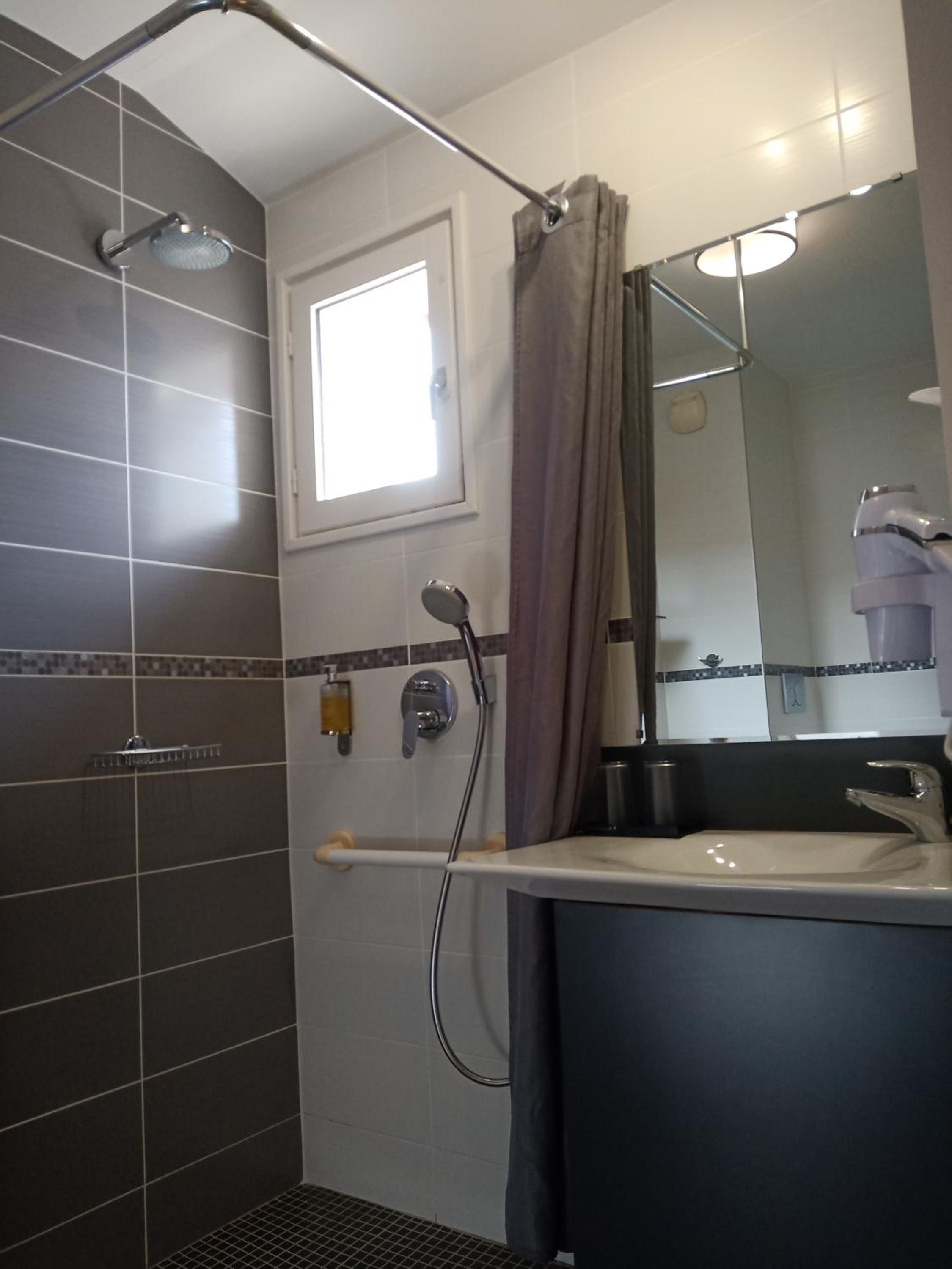 Comfort Double Room - Photo 8