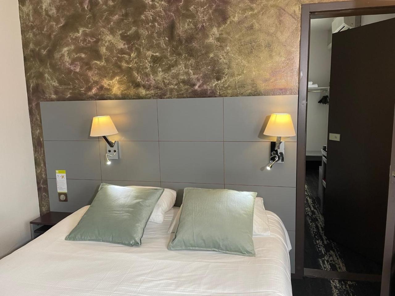 1 Double Bed - Photo 7