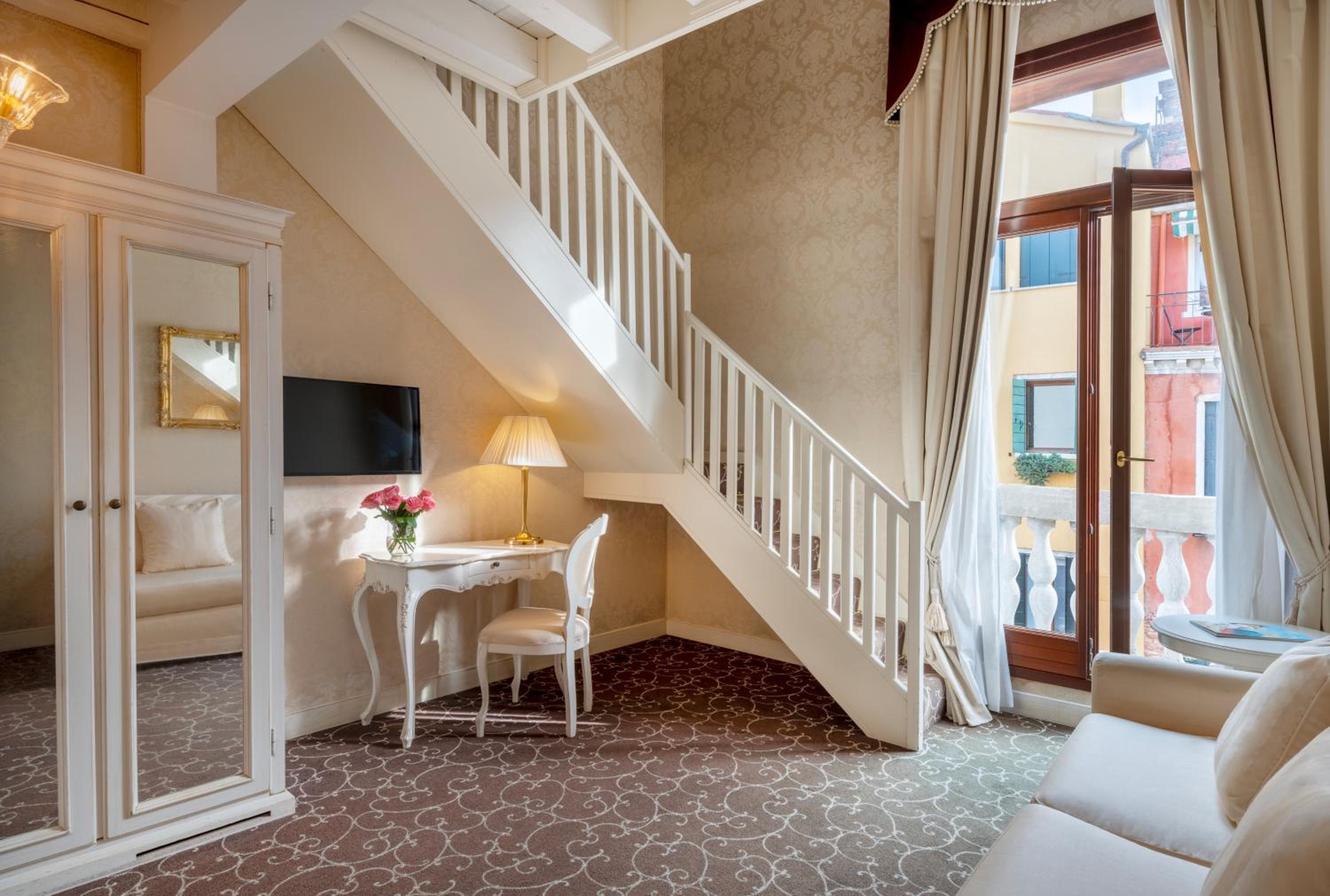 Duplex Suite with Mezzanine and Sofa Bed