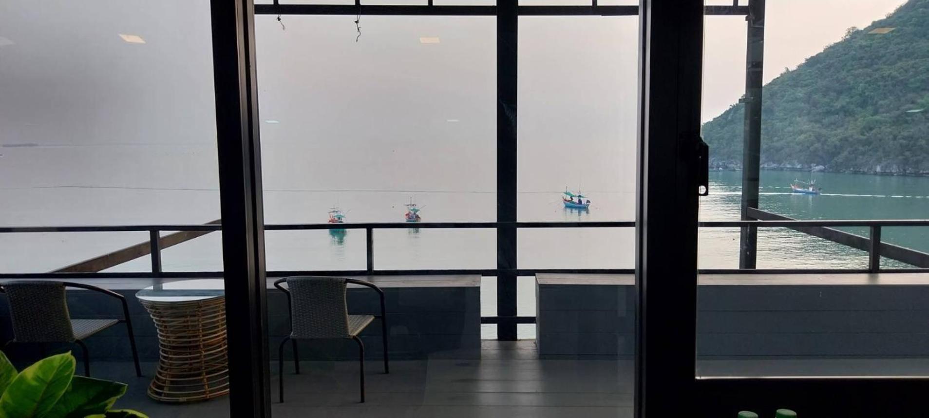 Studio with Sea View photo 3