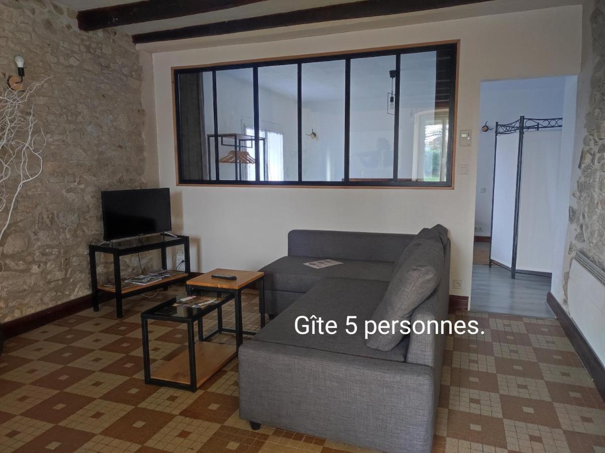 One-Bedroom House photo 2