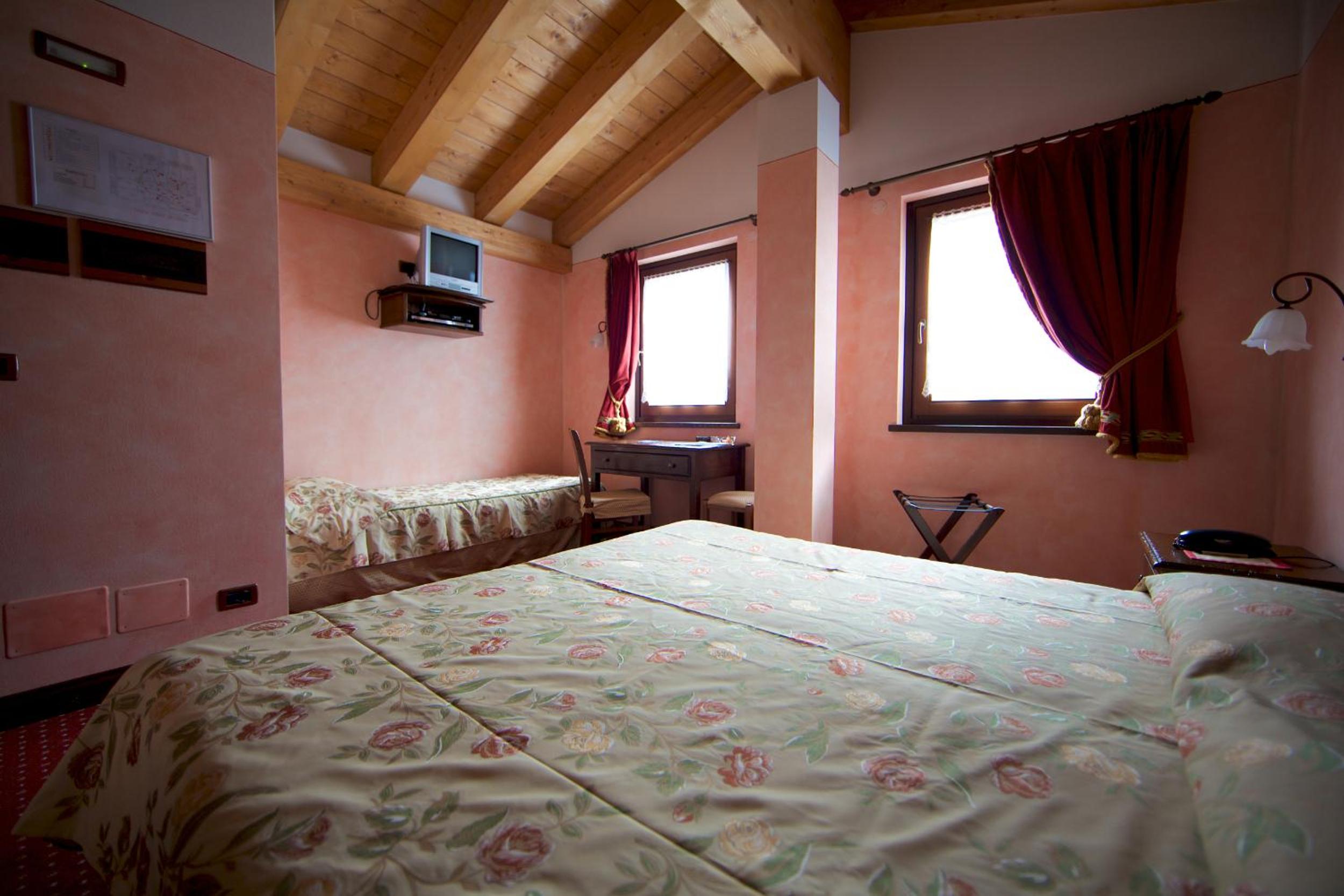 Triple Room - Photo 1