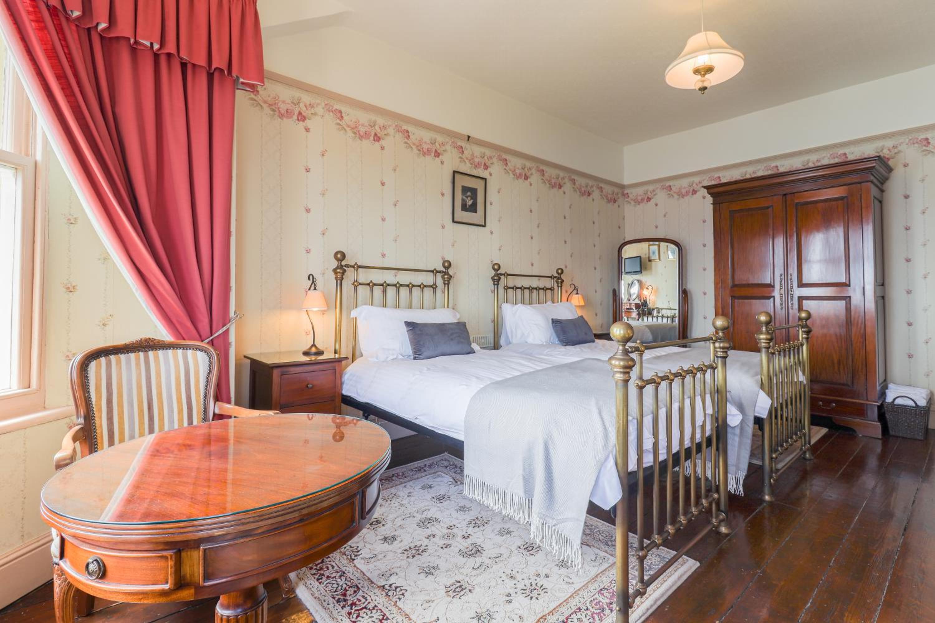 Twin Room with Sea View photo 2