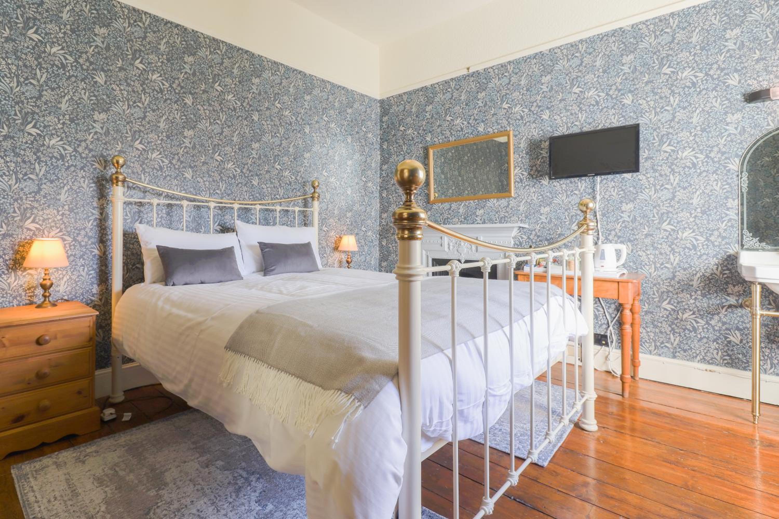Double Room with Private Bathroom photo 1