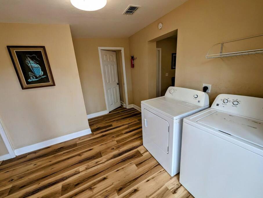 One-Bedroom House photo 3