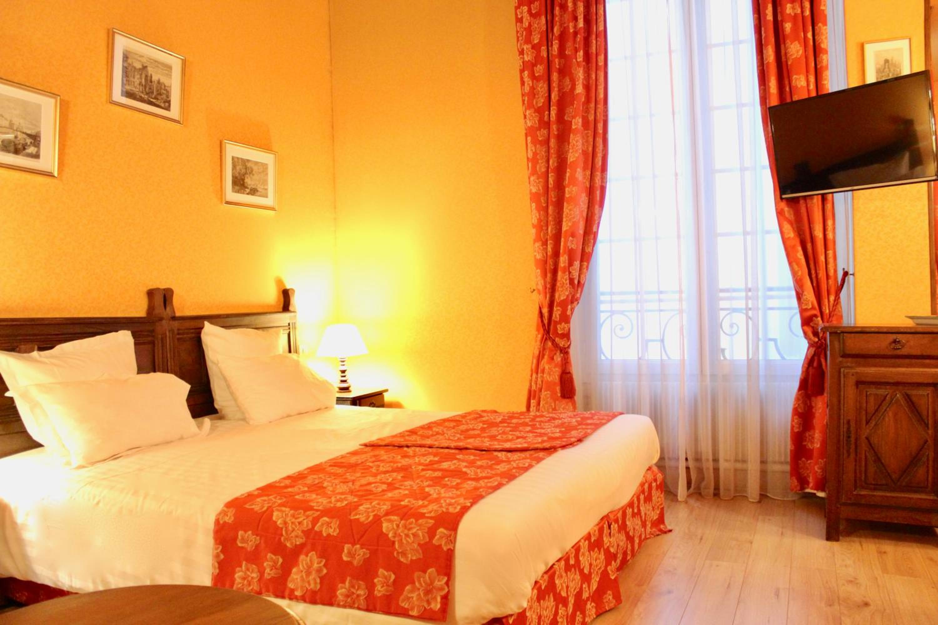 Charming Double Room photo 3