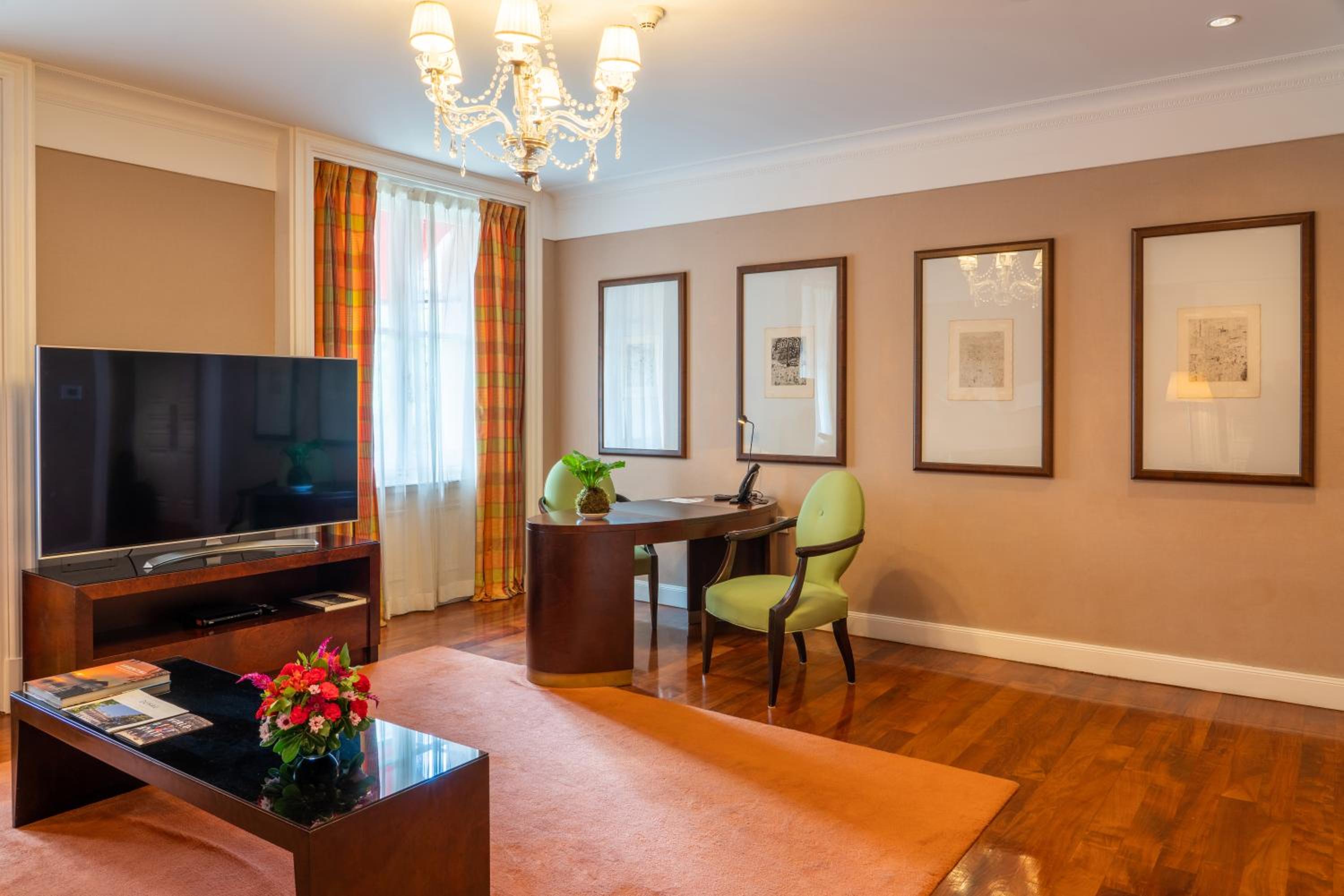 Executive Suite
