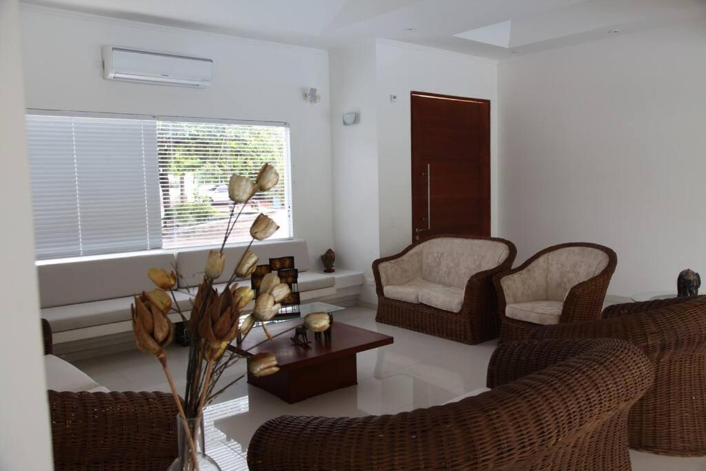 Villa photo 1