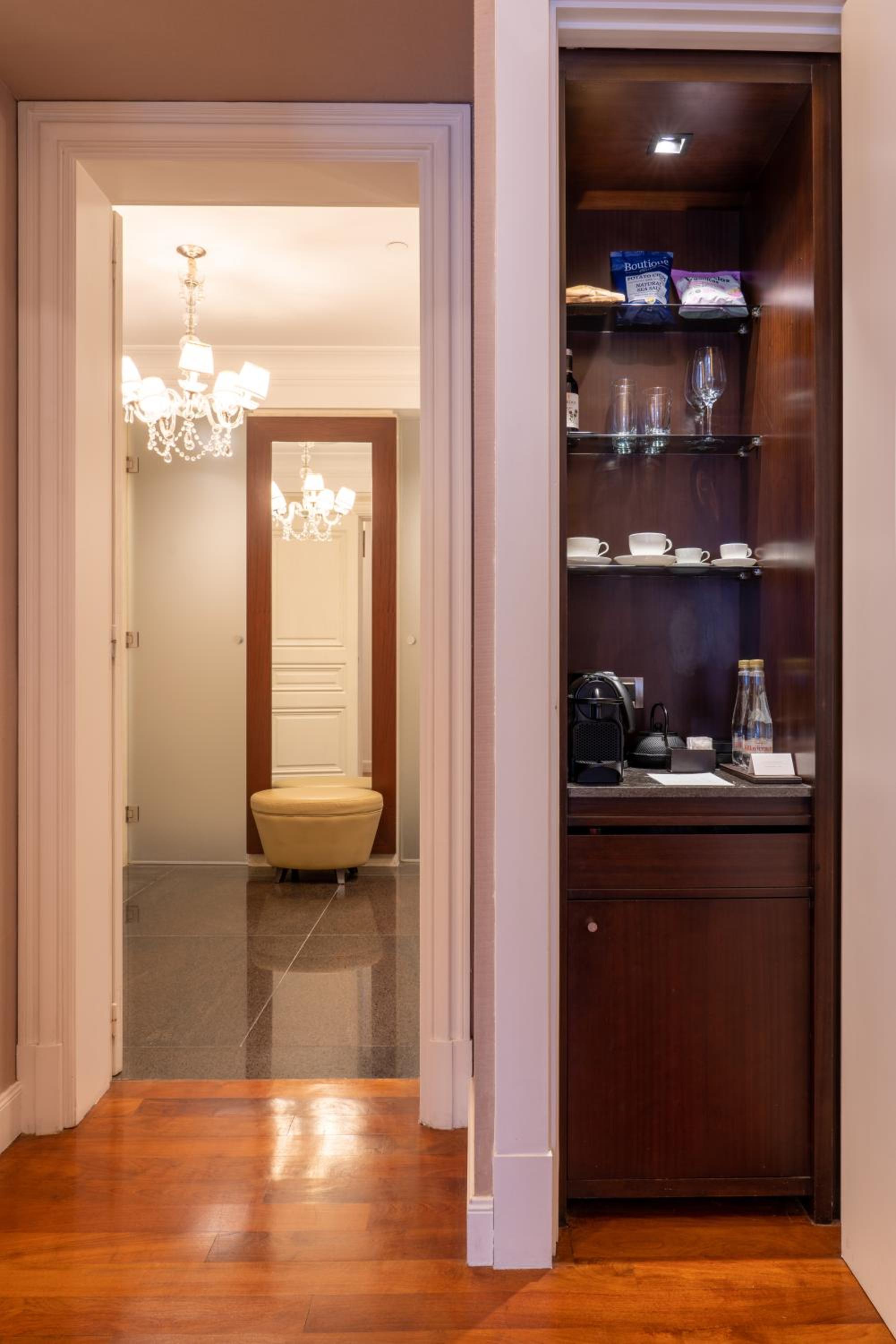 King Room