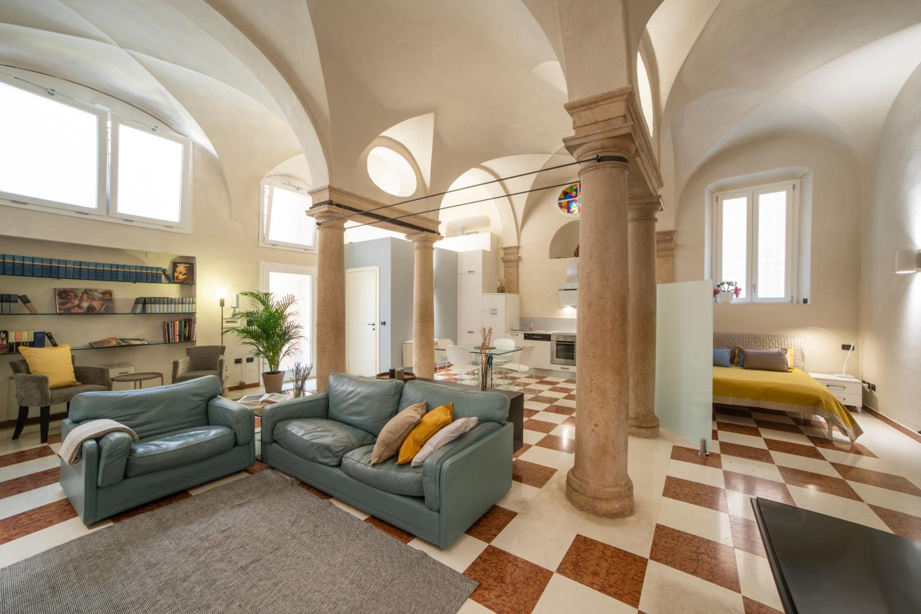 One-Bedroom Apartment