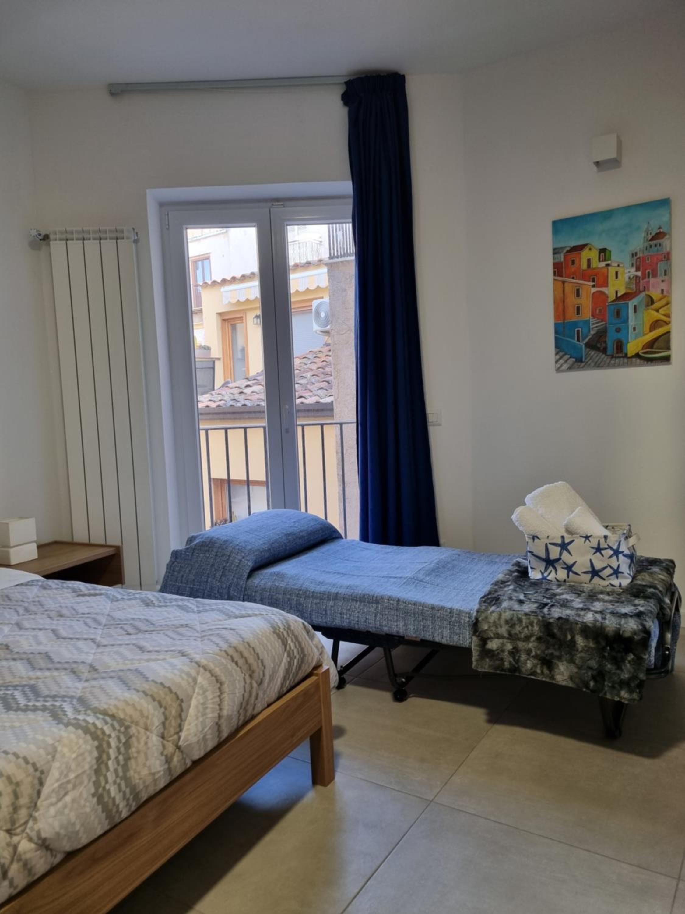 Apartment with Sea View - Photo 5
