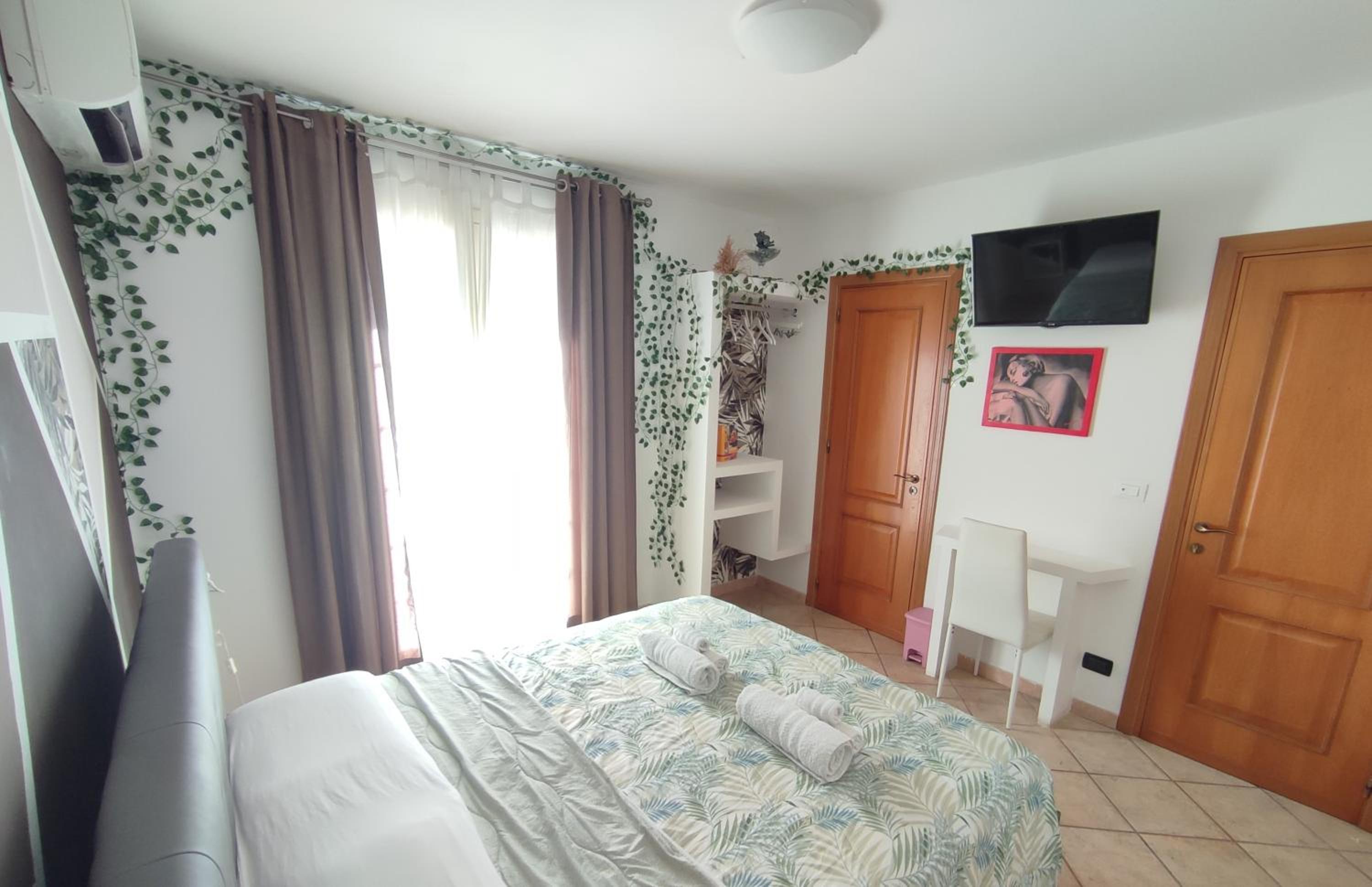 King Room with Balcony photo 3
