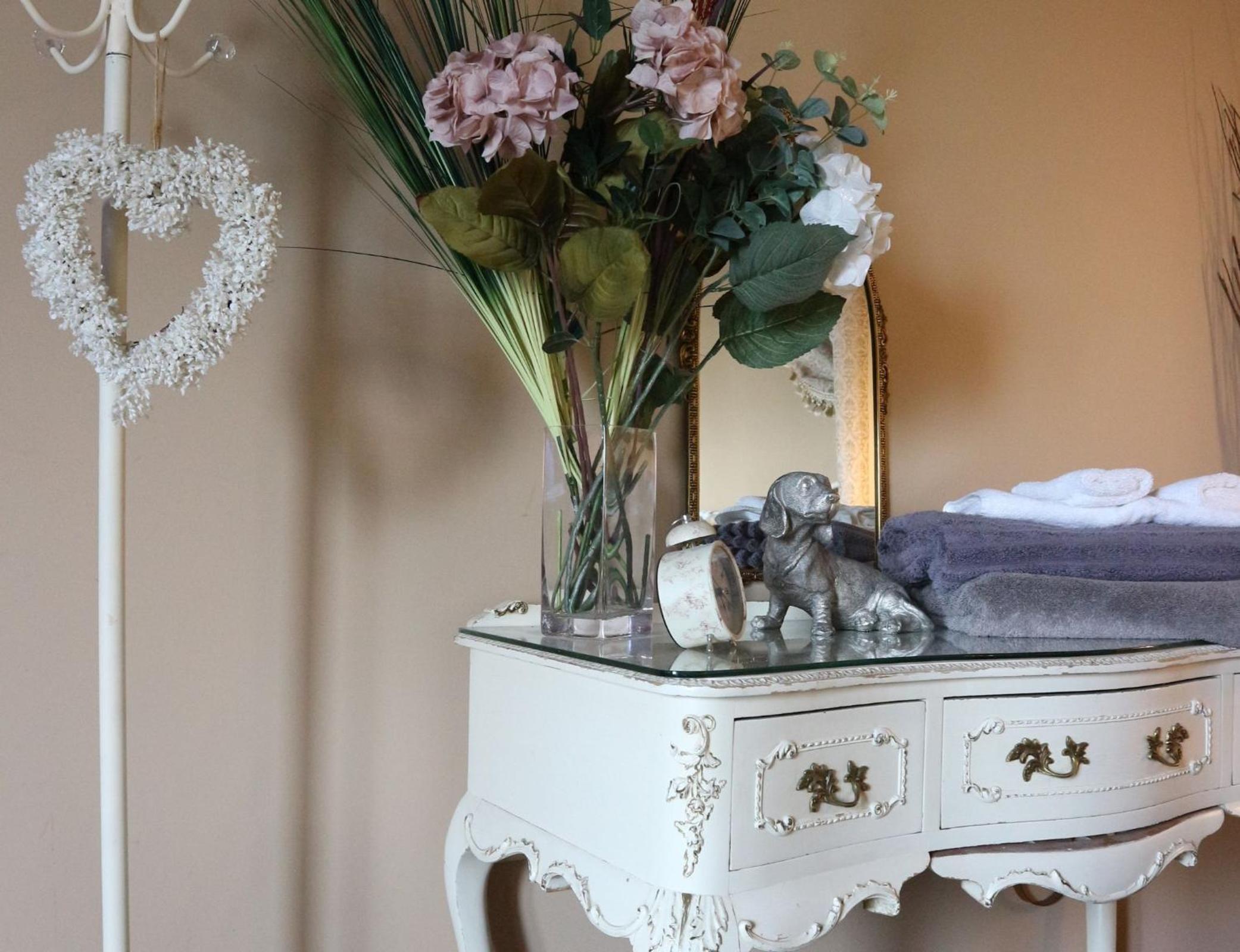 Executive Queen Room with Two Queen Beds - Photo 2
