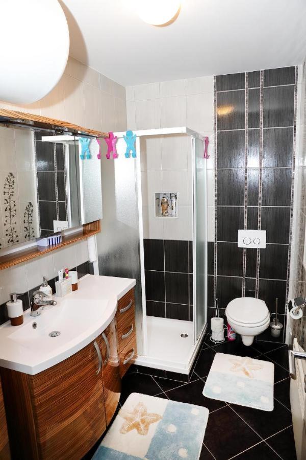 Holiday Home photo 2