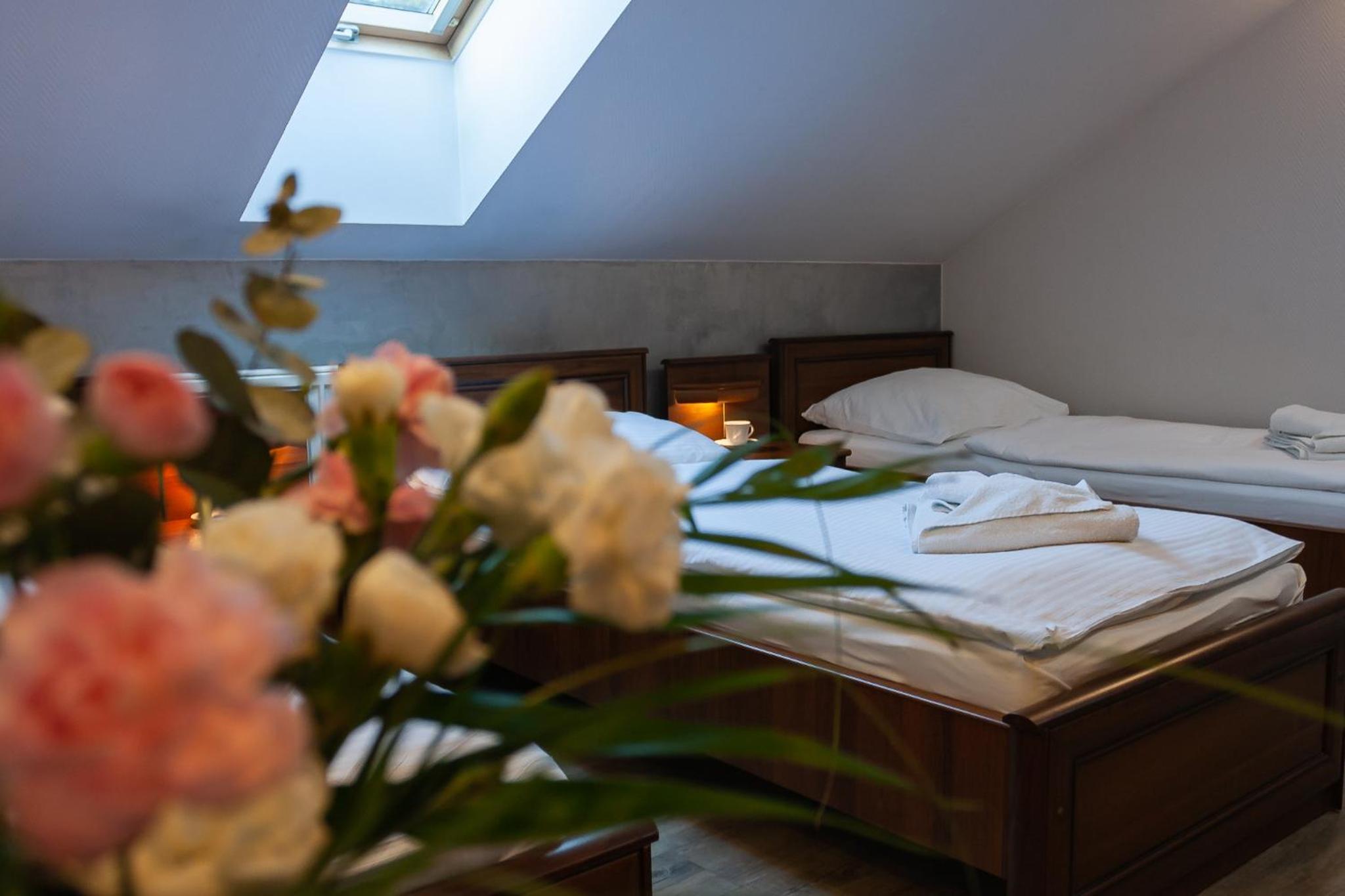 Twin Room - Photo 1