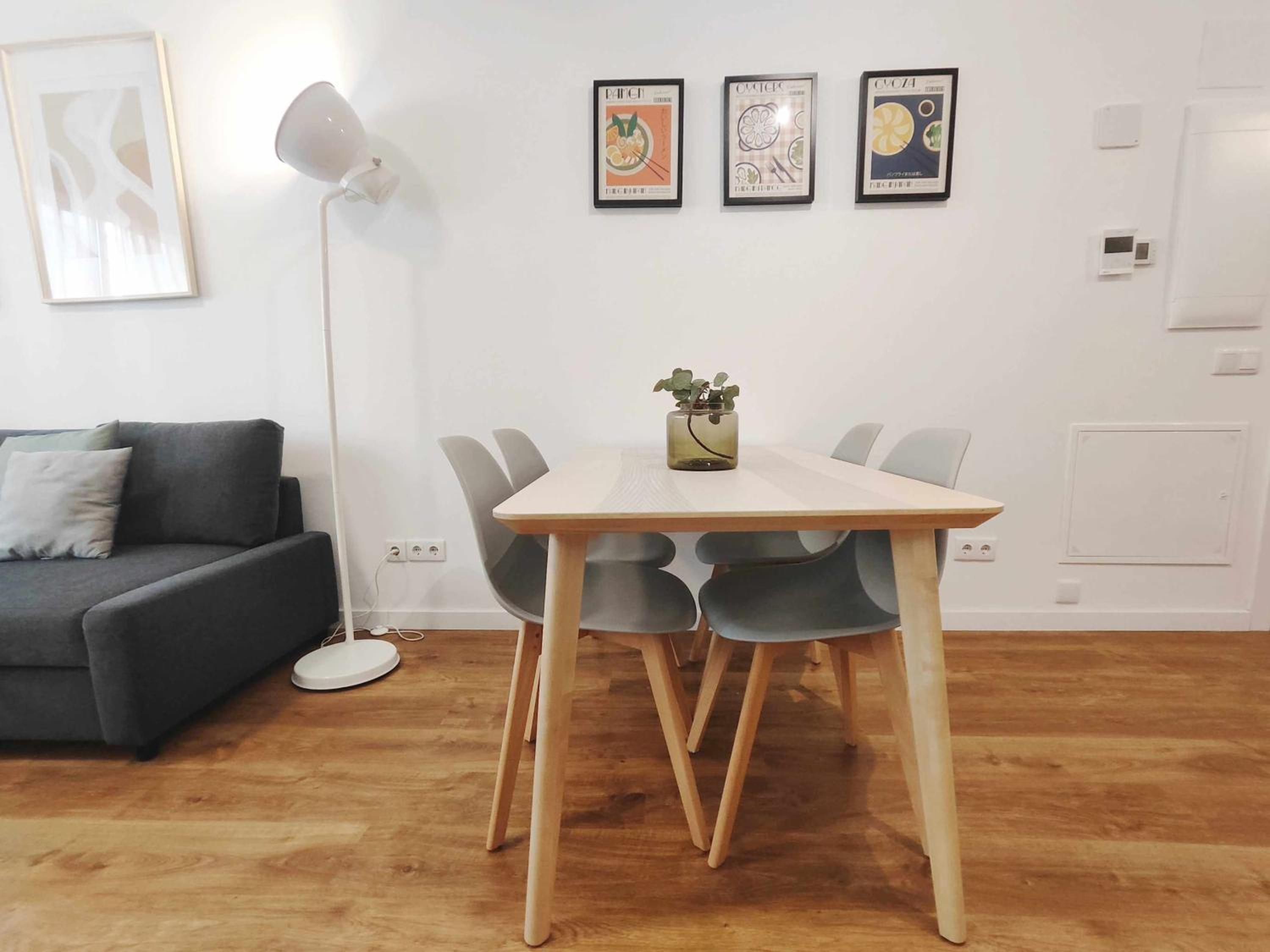 One-Bedroom Apartment photo 2