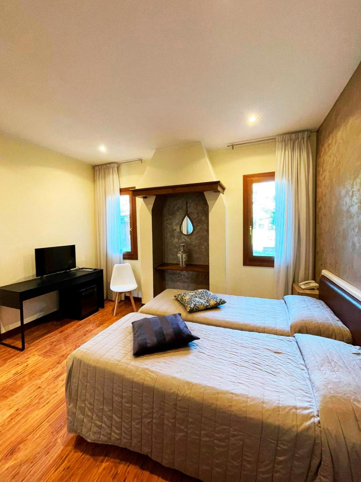 Twin Room photo 2