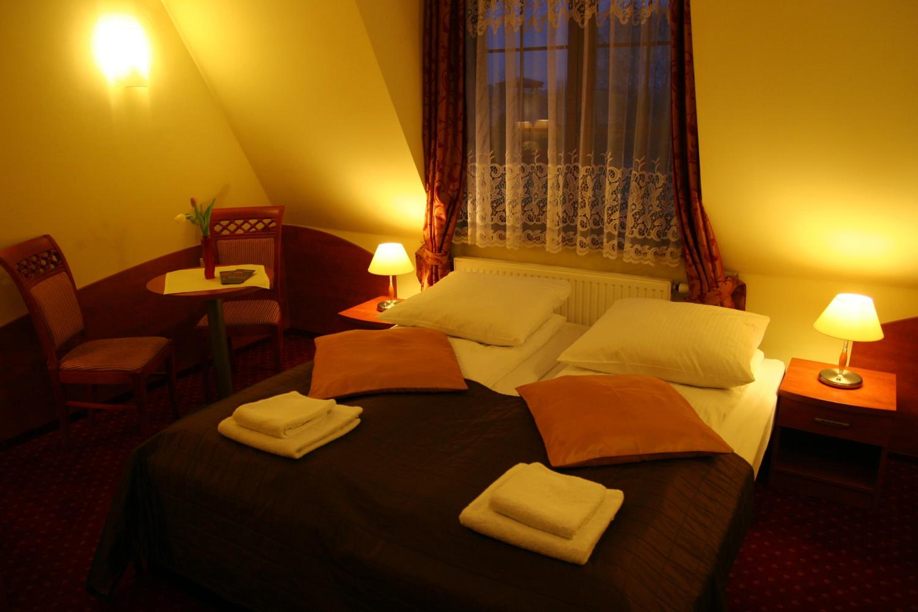 Standard Twin Room - Photo 35