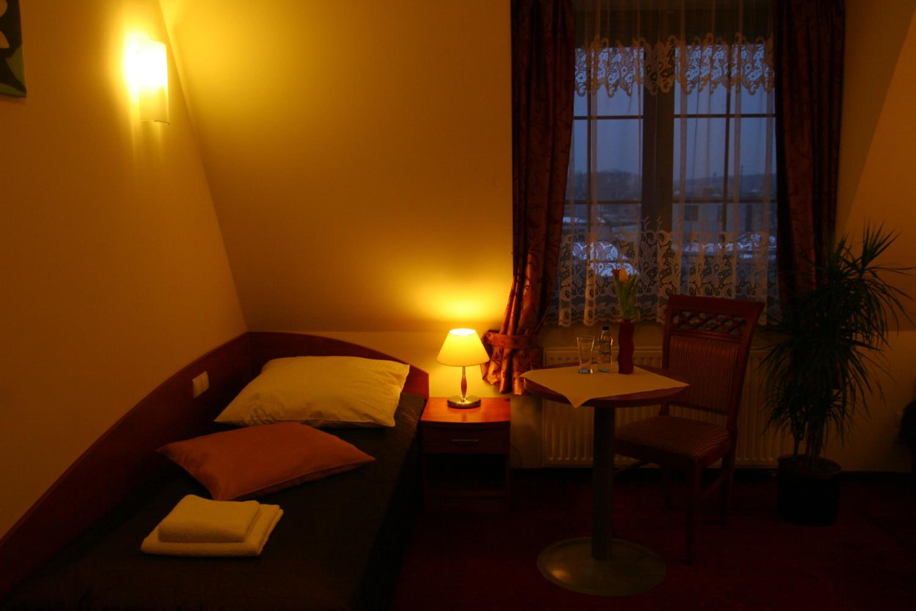Standard Twin Room - Photo 36