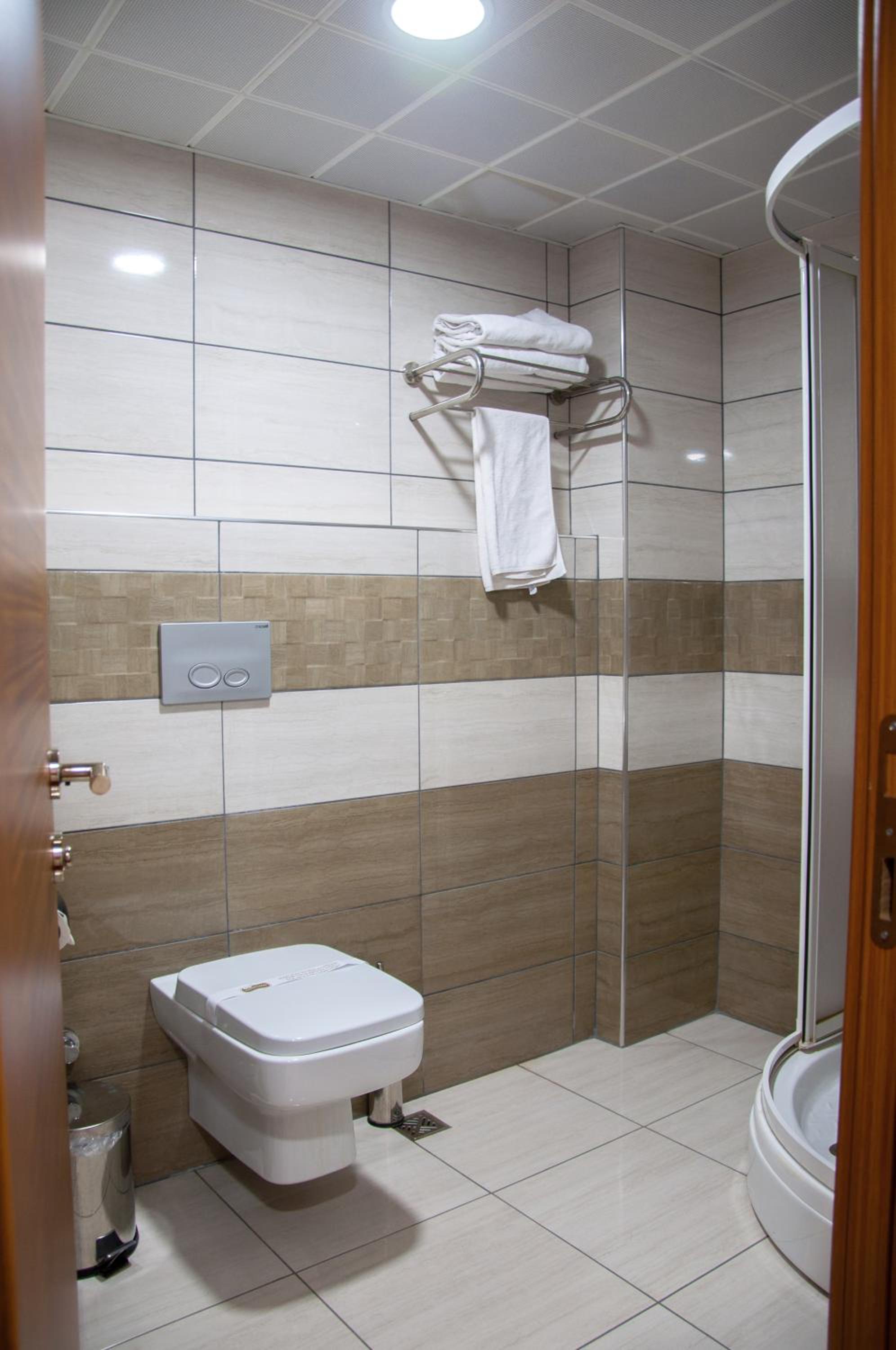 Standard Double Room - Photo 3