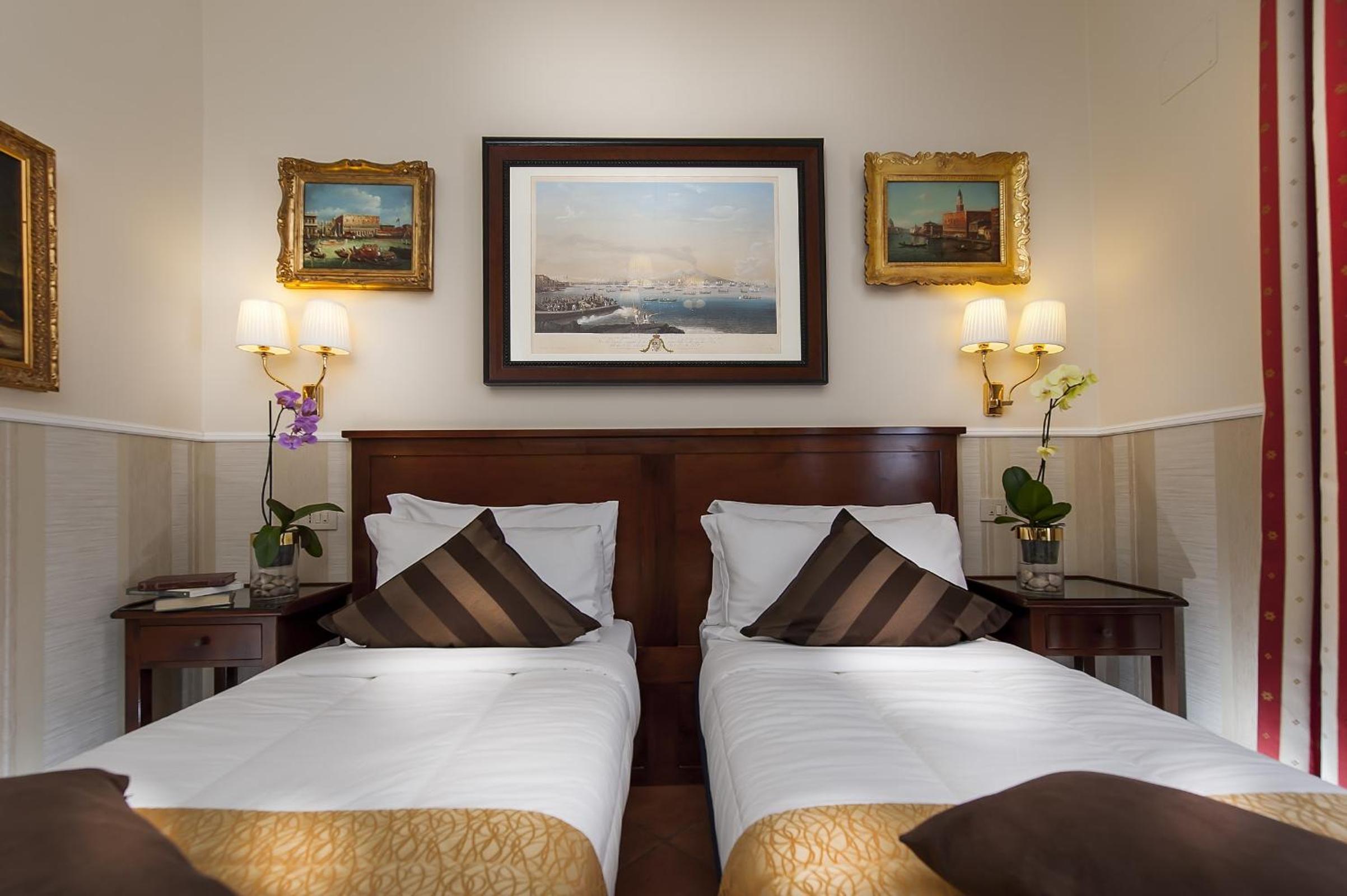 Double Room thumbnail 6