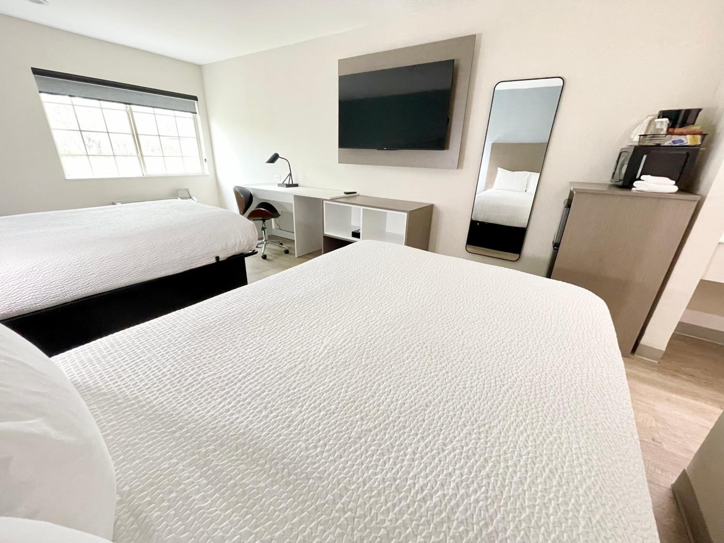 Double Room with Two Double Beds - Non-Smoking - Photo 1