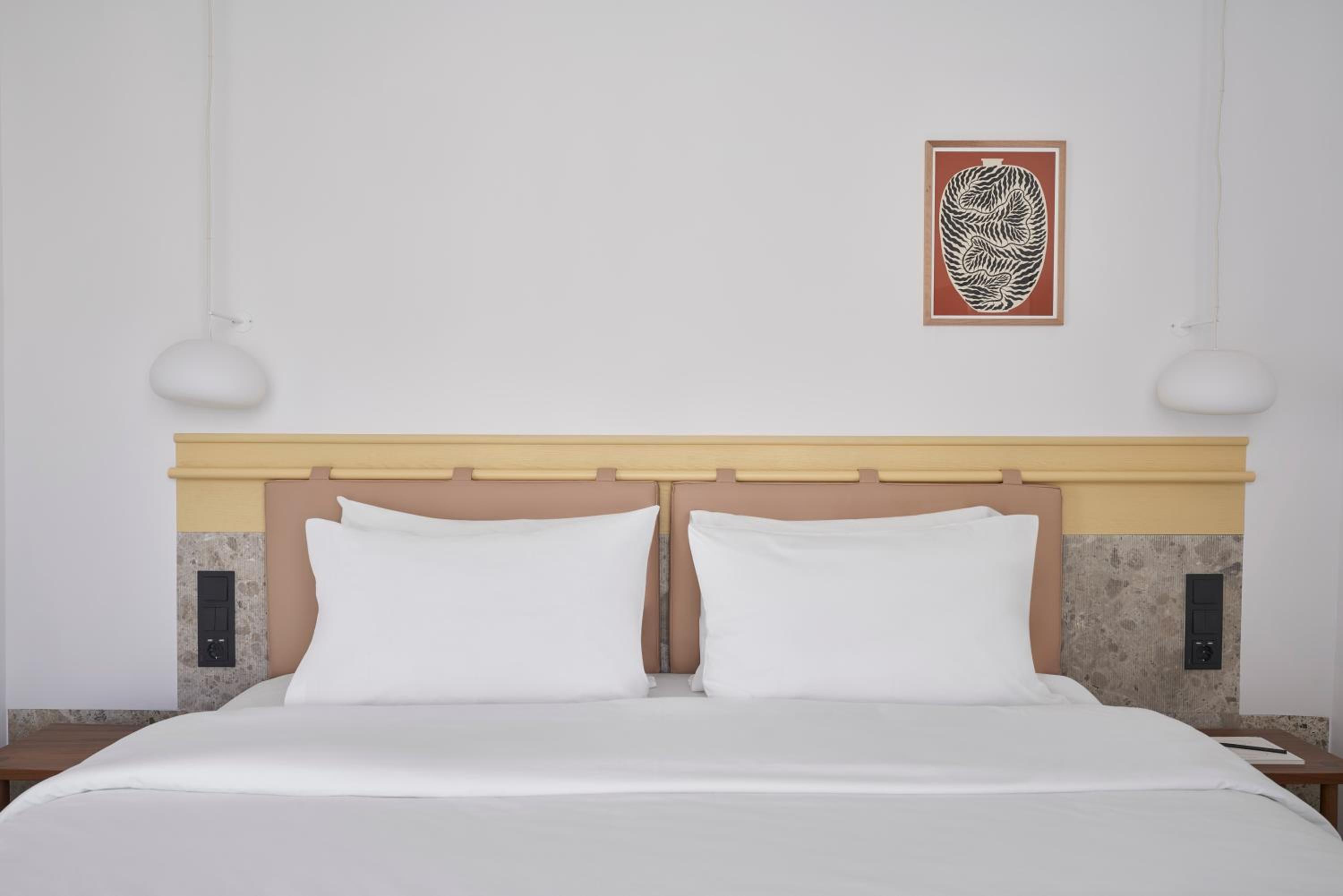 Suite with Terrace and Lycabettus View