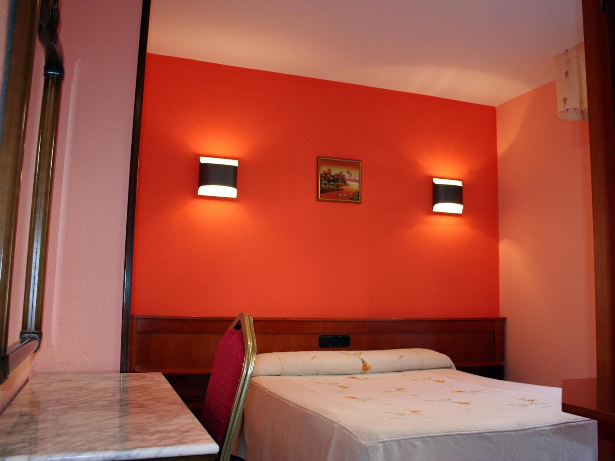 Double Room (one double bed), photo 7