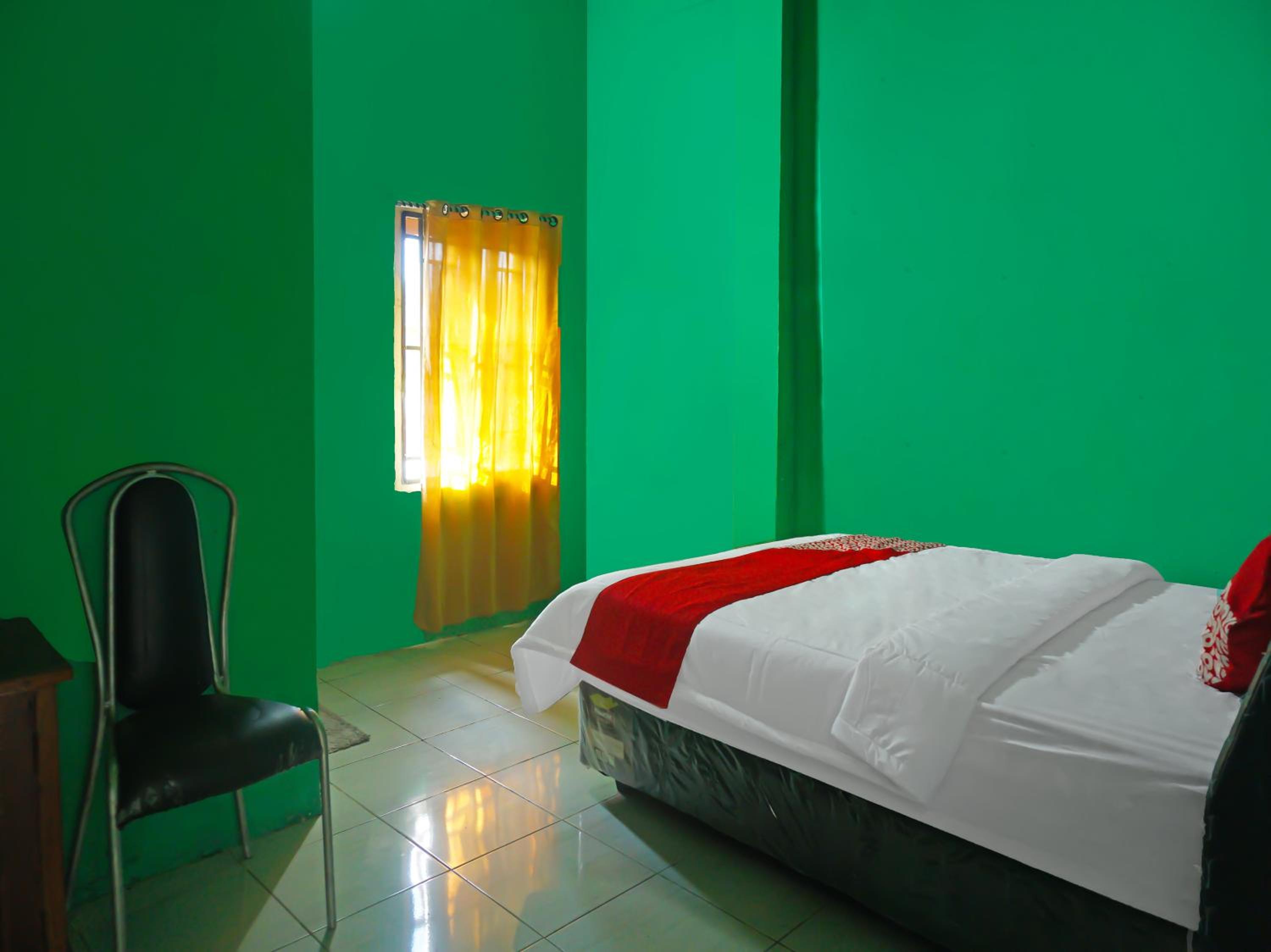 Delxue Twin Room photo 3