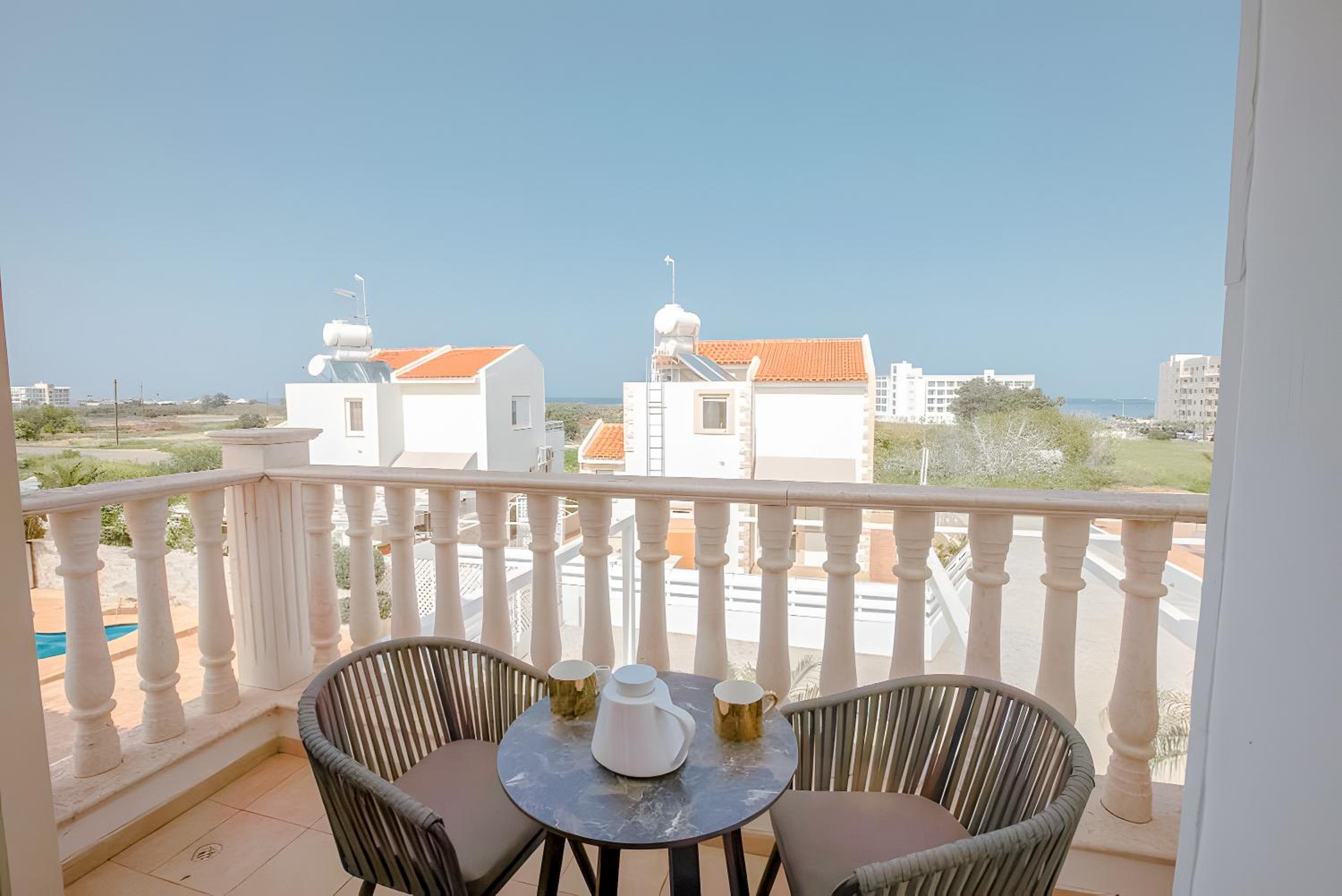 Villa with Sea View photo 2