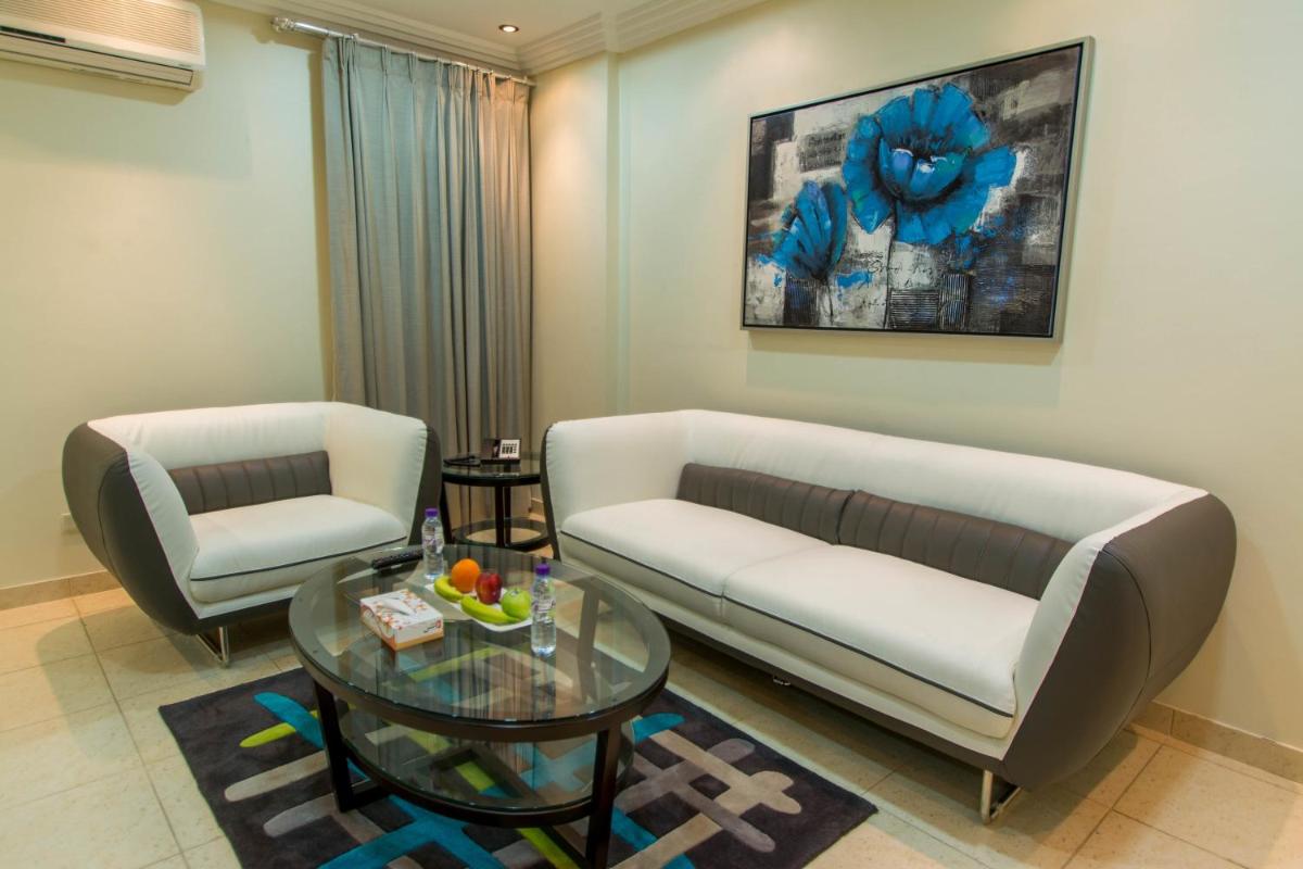 Superior One-Bedroom Apartment photo 3