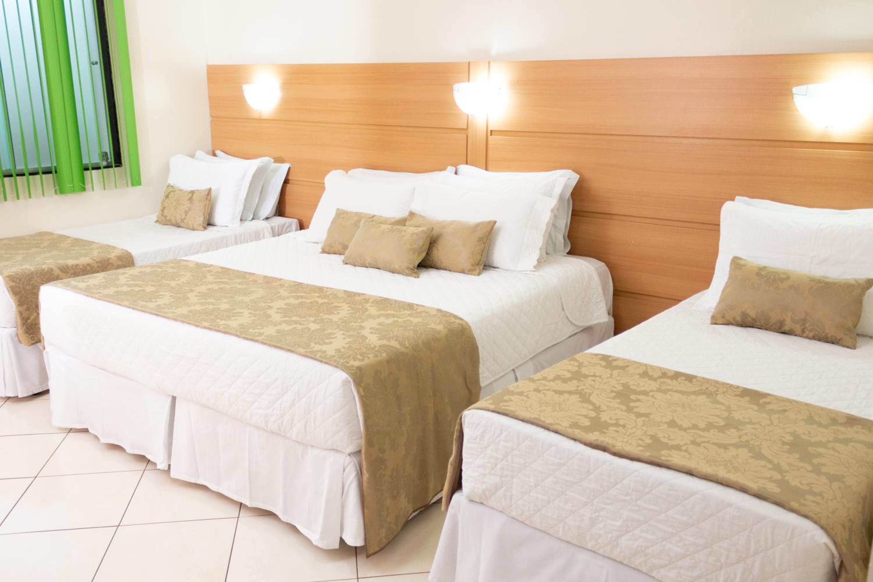 Deluxe Quadruple Room photo 3