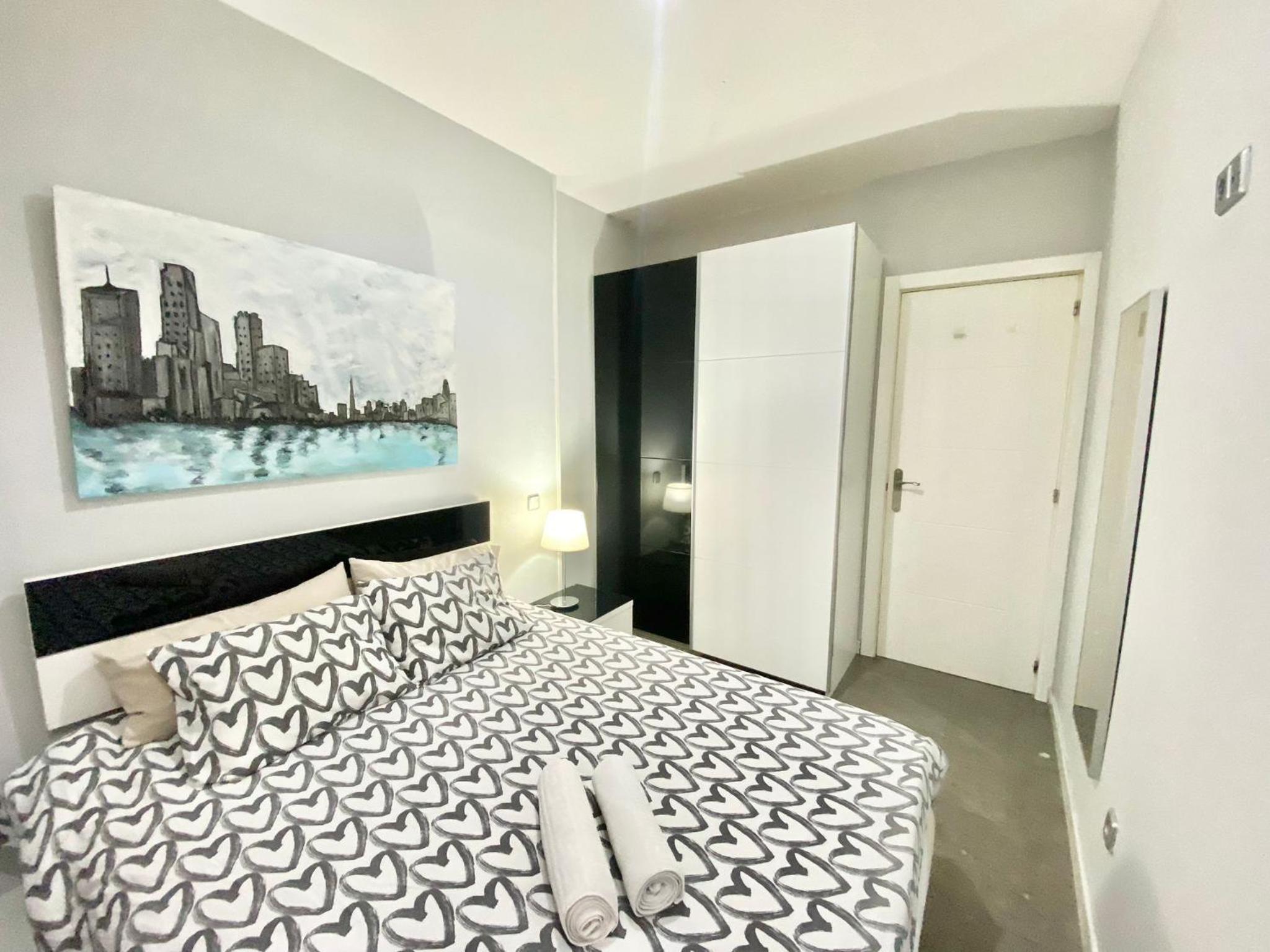 One-Bedroom Apartment - Photo 6