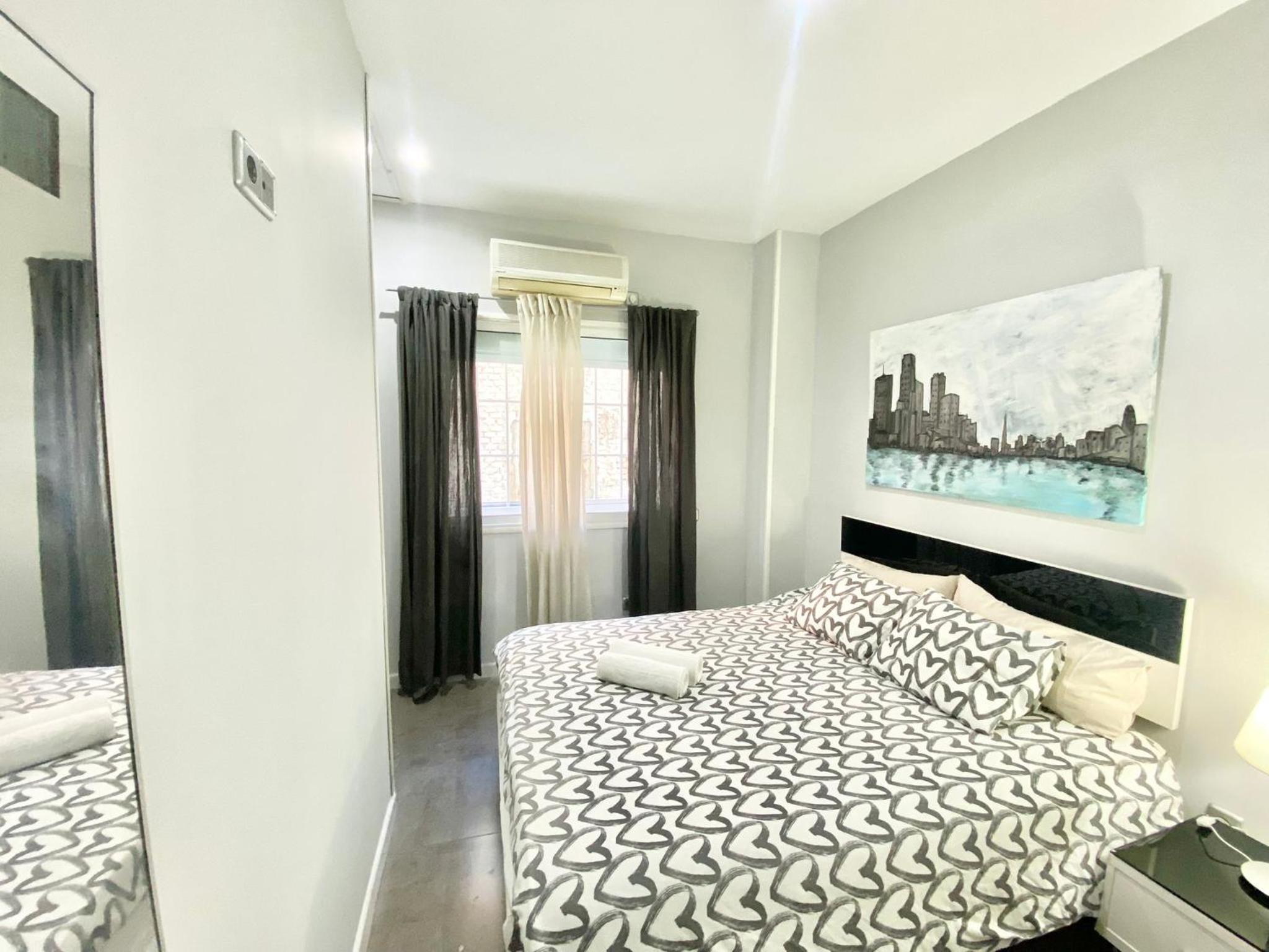 One-Bedroom Apartment - Photo 15
