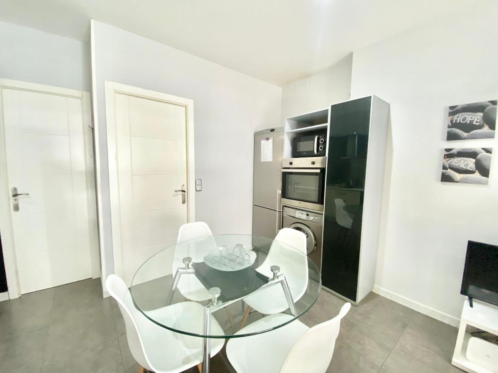 One-Bedroom Apartment - Photo 17