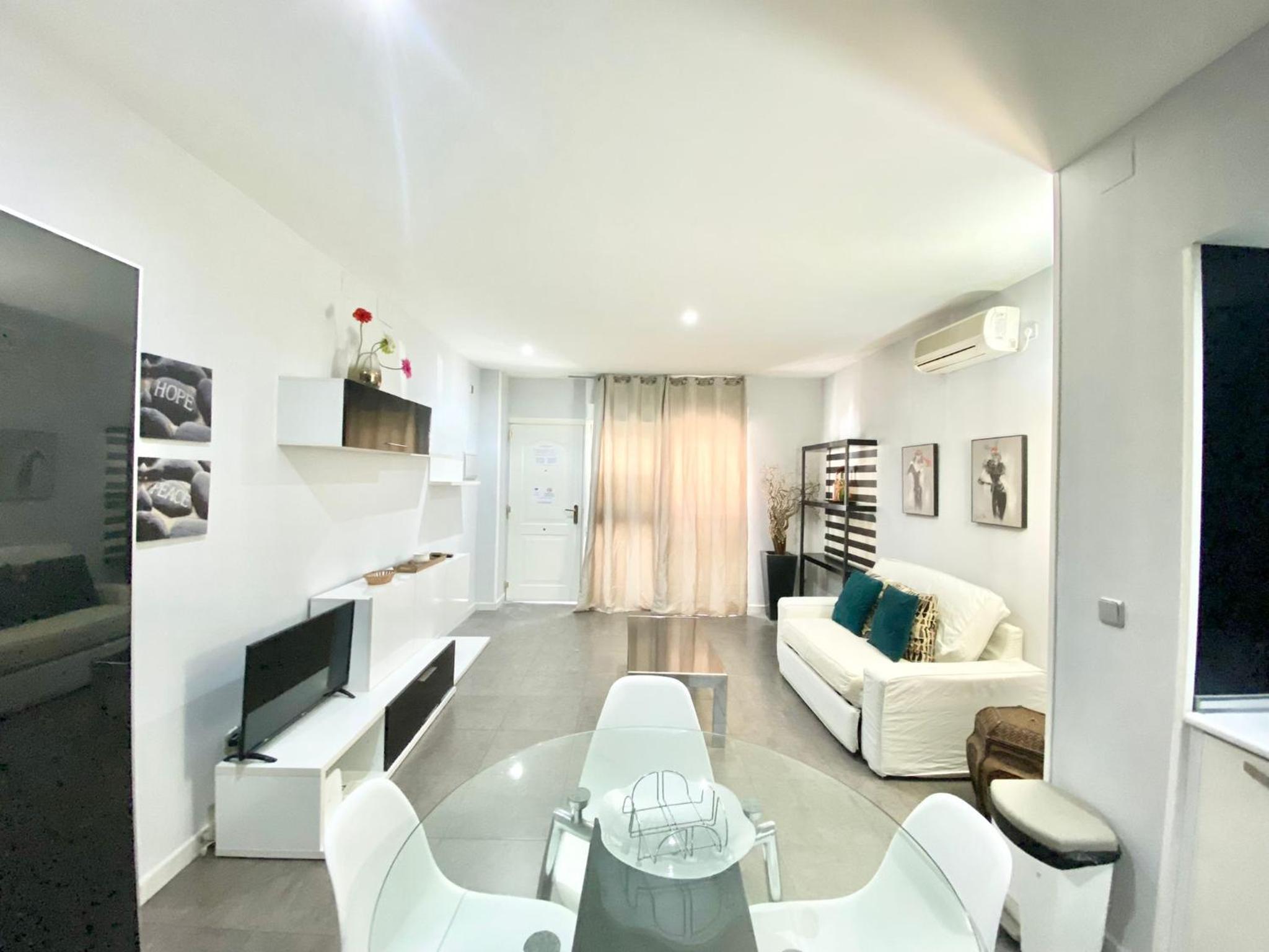 One-Bedroom Apartment - Photo 19