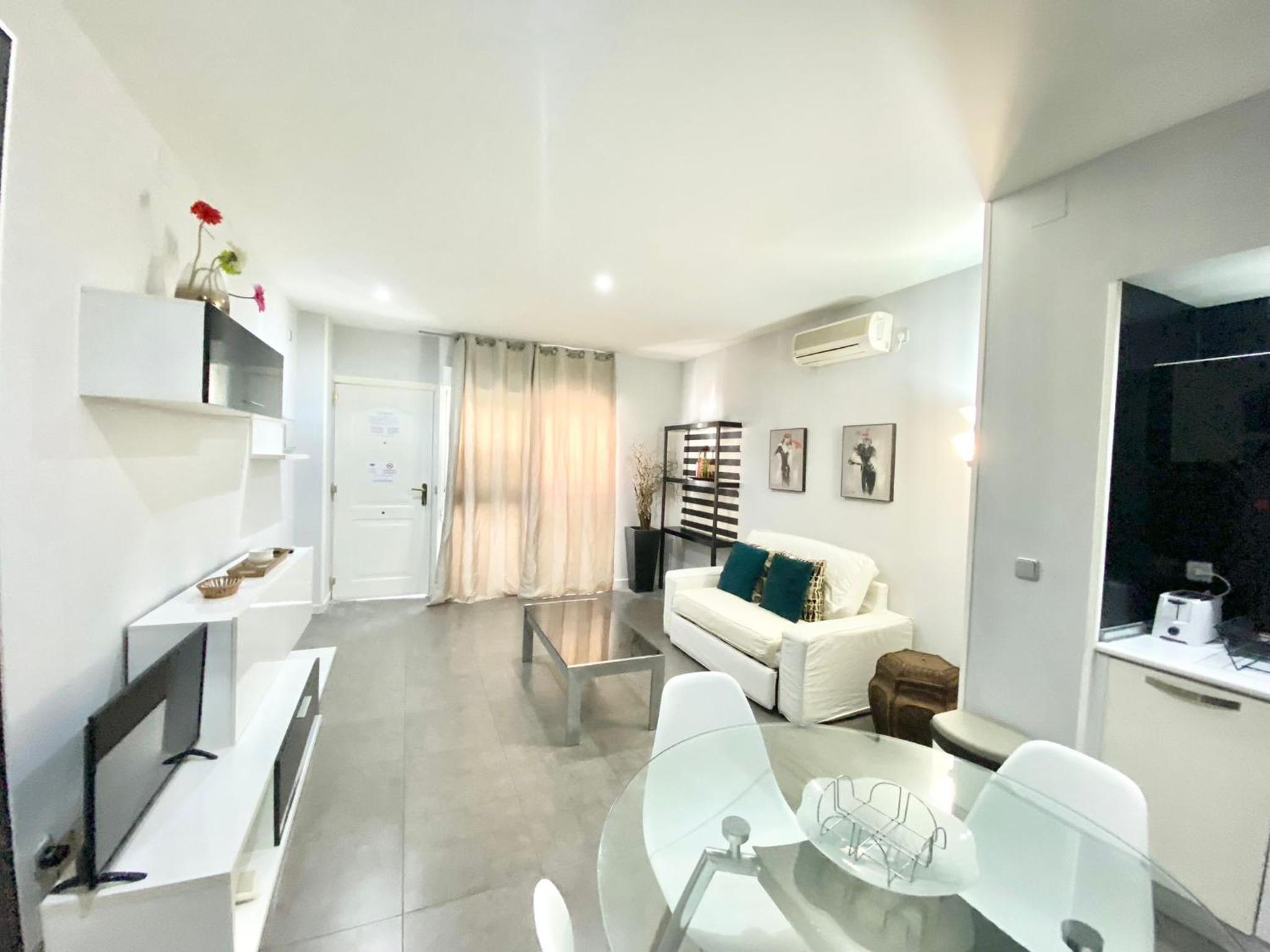 One-Bedroom Apartment - Photo 22