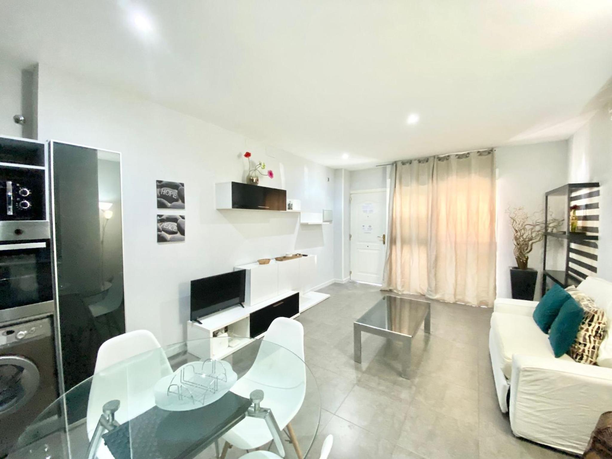 One-Bedroom Apartment - Photo 23