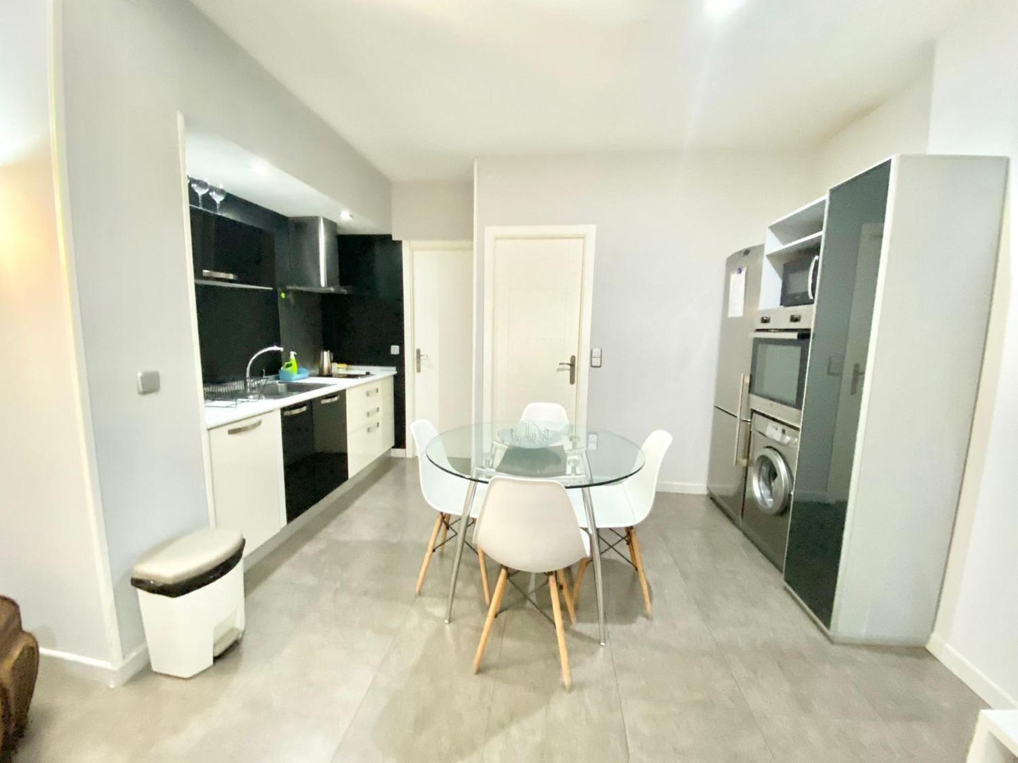 One-Bedroom Apartment - Photo 25