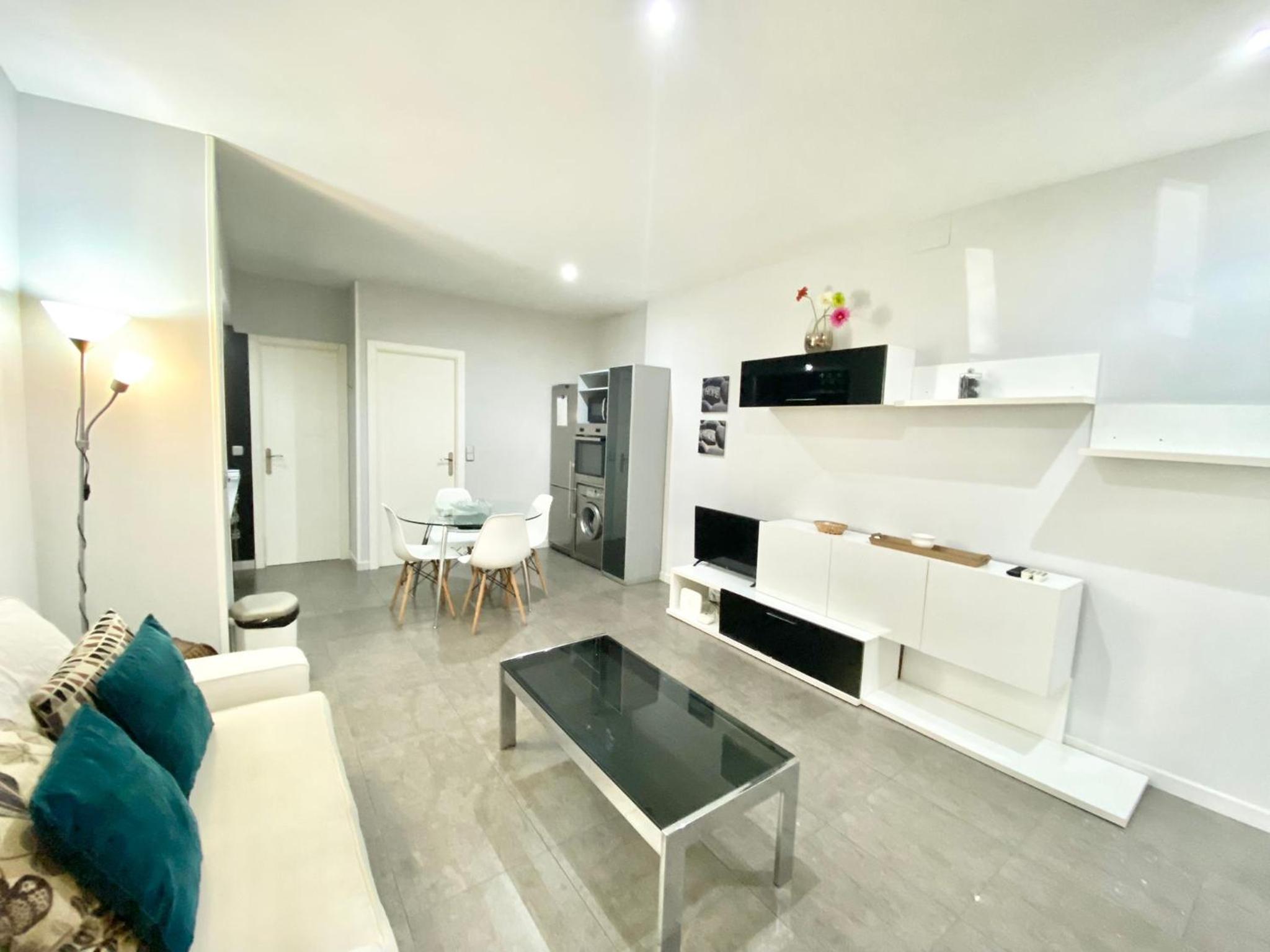 One-Bedroom Apartment - Photo 26