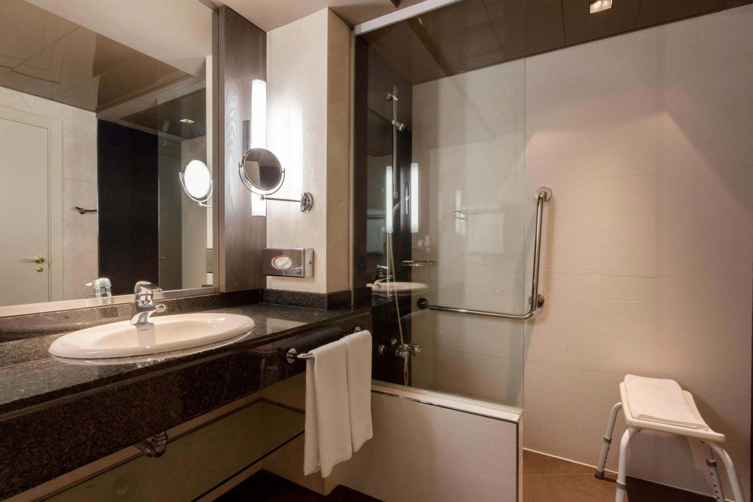 Premium Twin Room