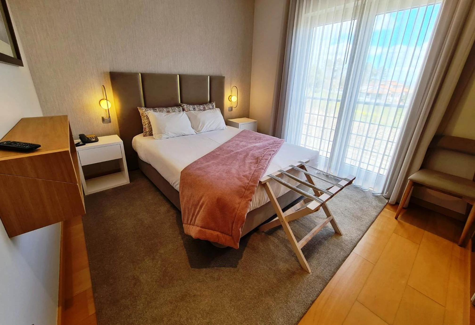 Double Room - Photo 12