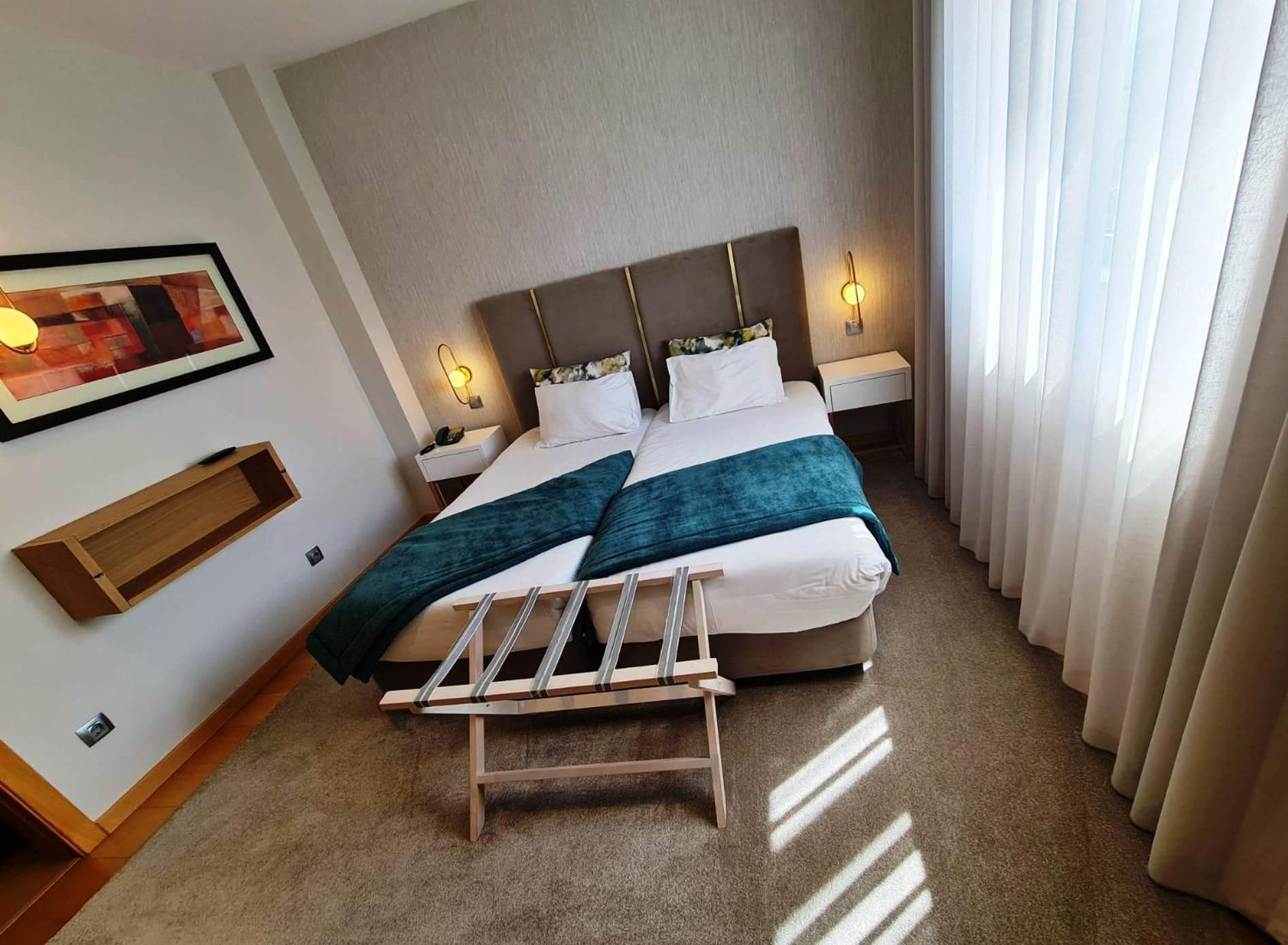 Twin Room - Photo 5