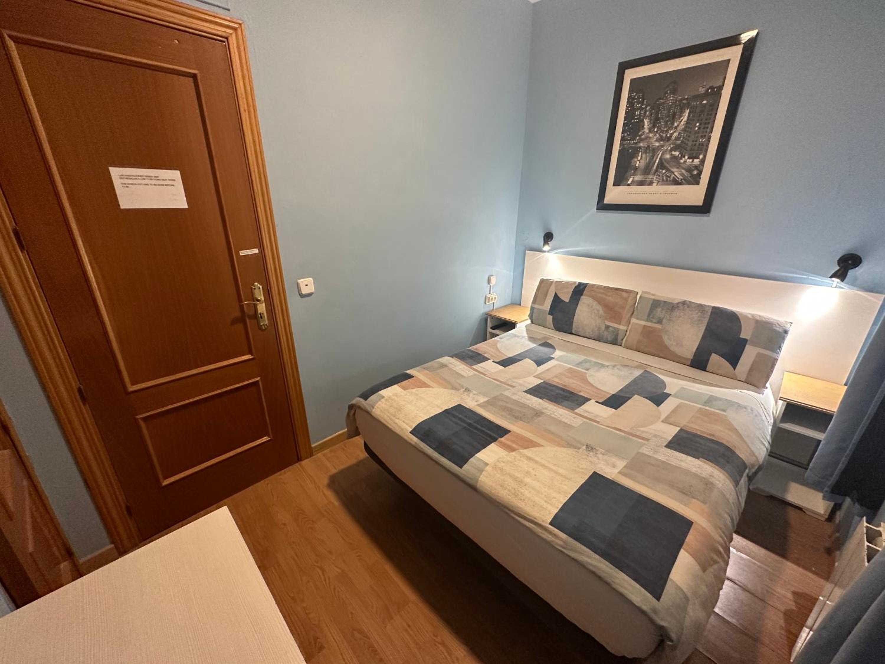 Double Room with Private Bathroom photo 1