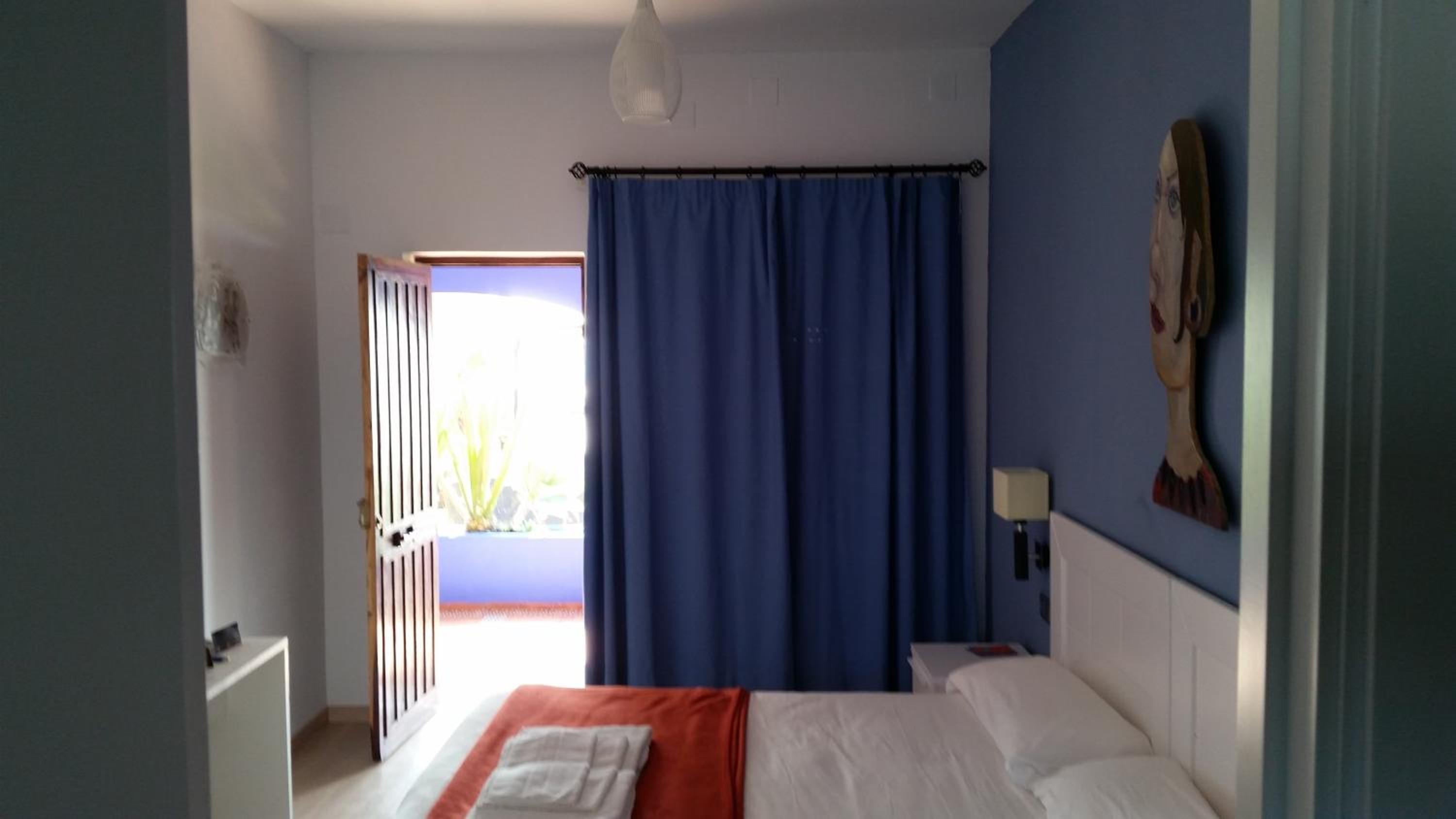 Standard Twin Room with Sea View photo 3