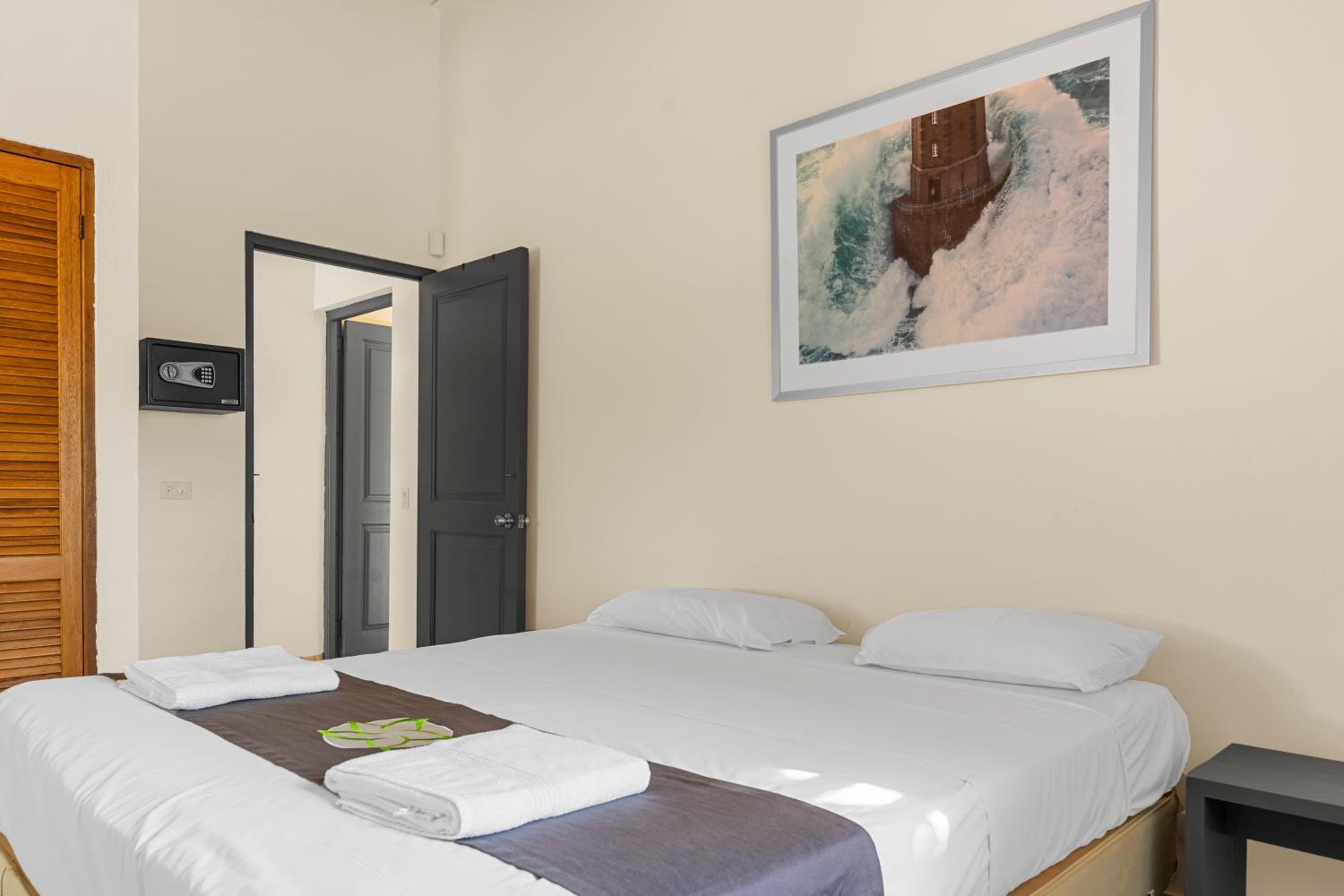 Two-Bedroom Apartment With Mountain View photo 2