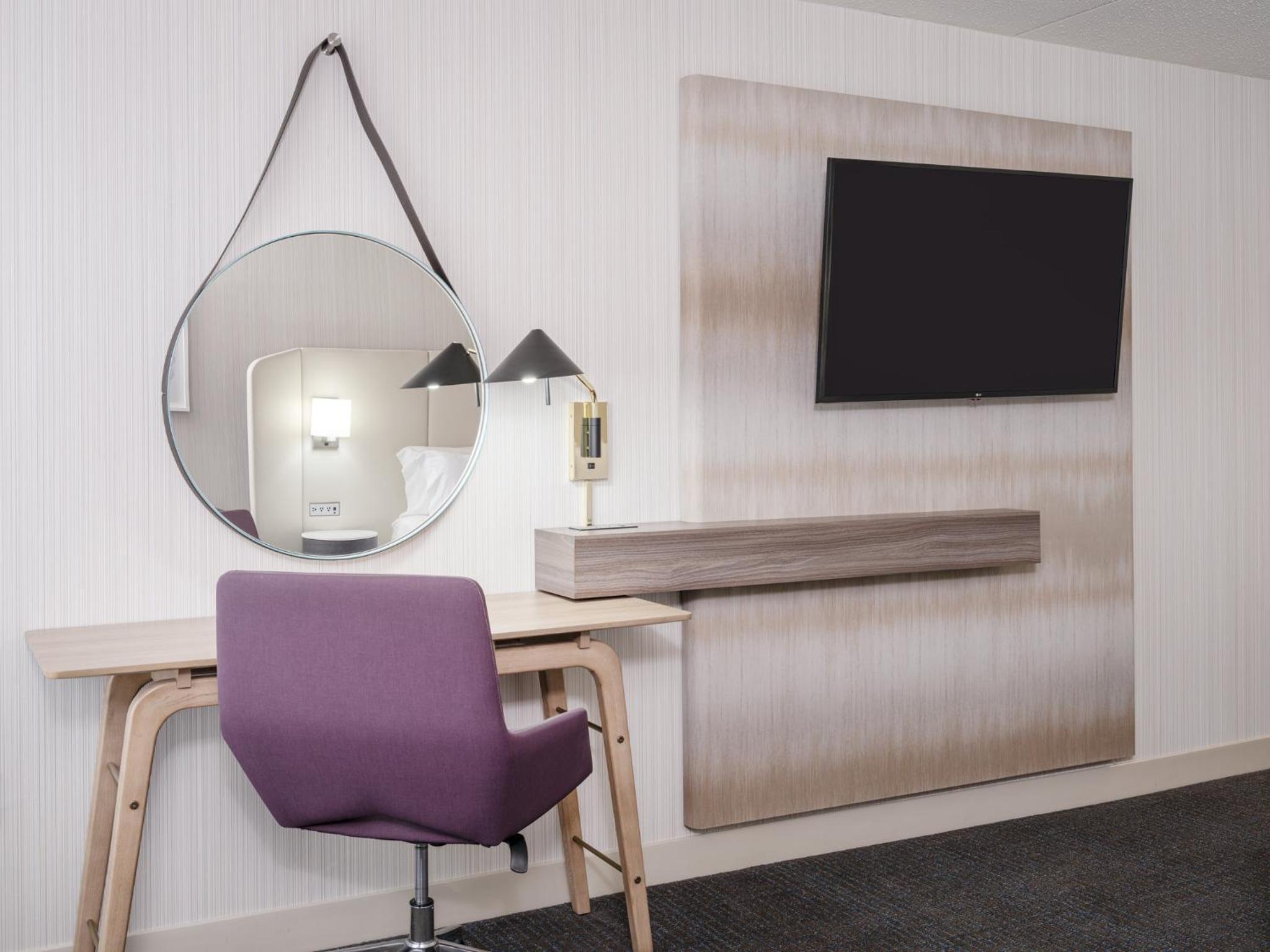 Standard King Room - Photo 3