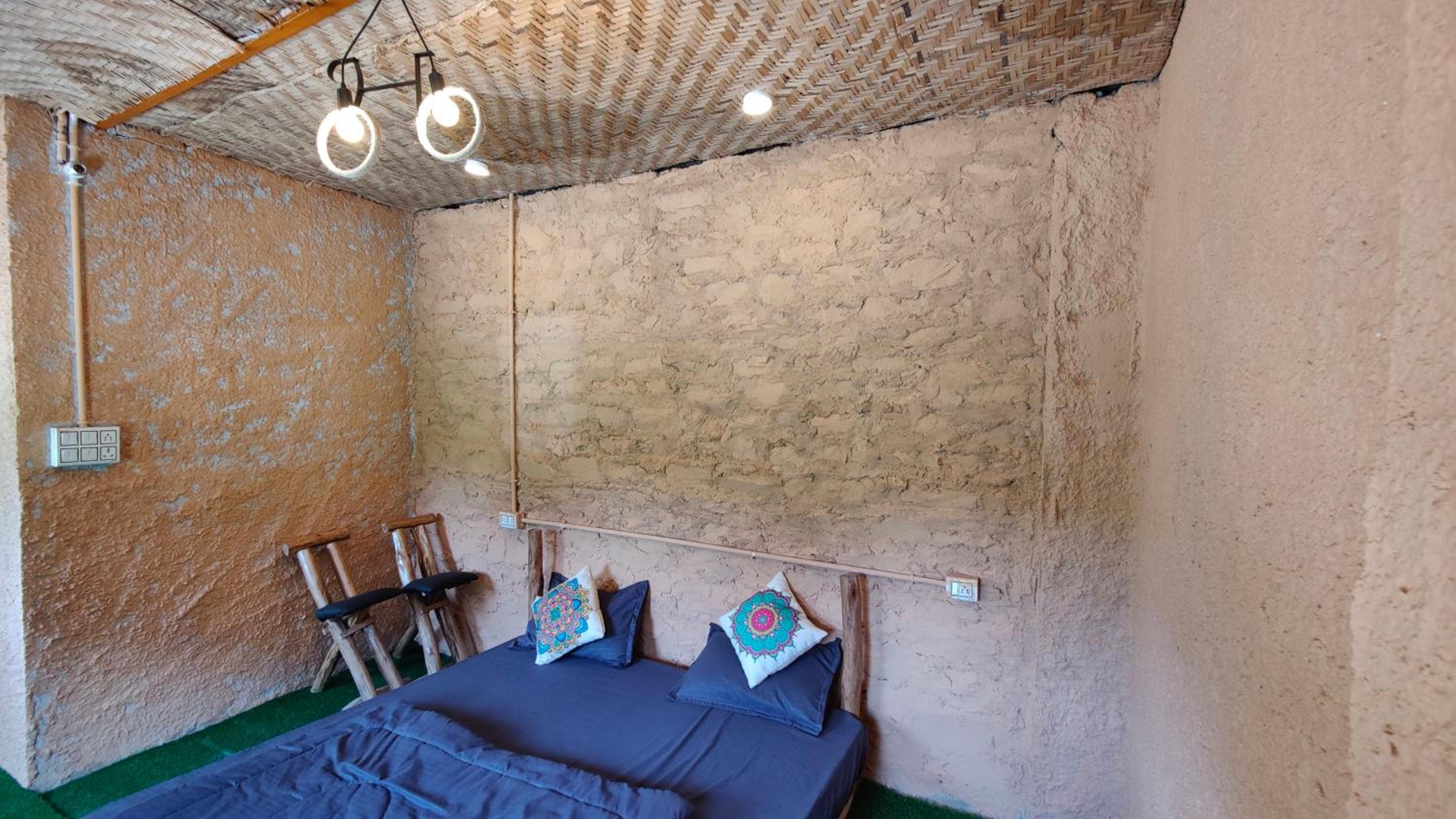 Double Room With Private Bathroom - Photo 4