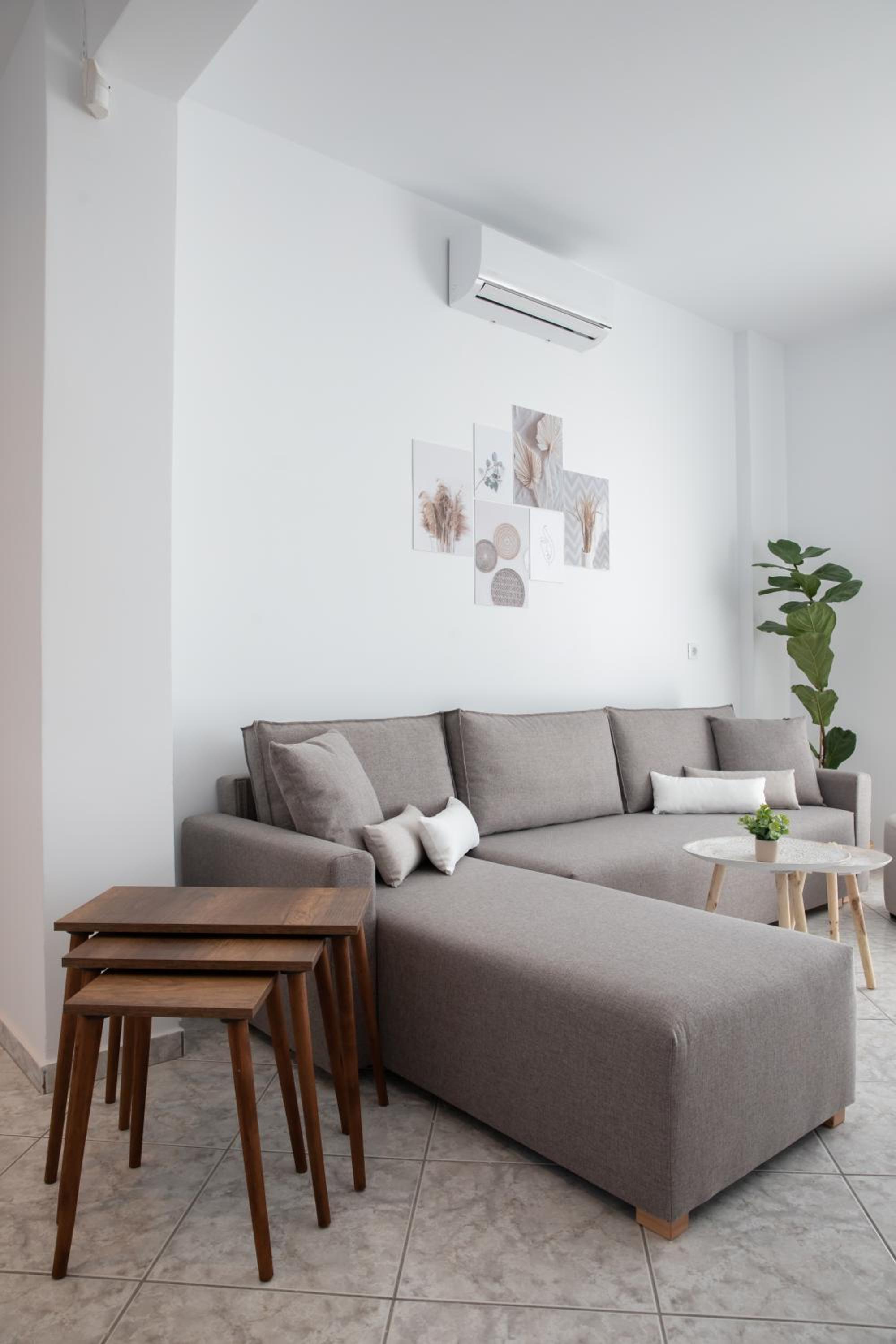 Three-Bedroom House photo 1