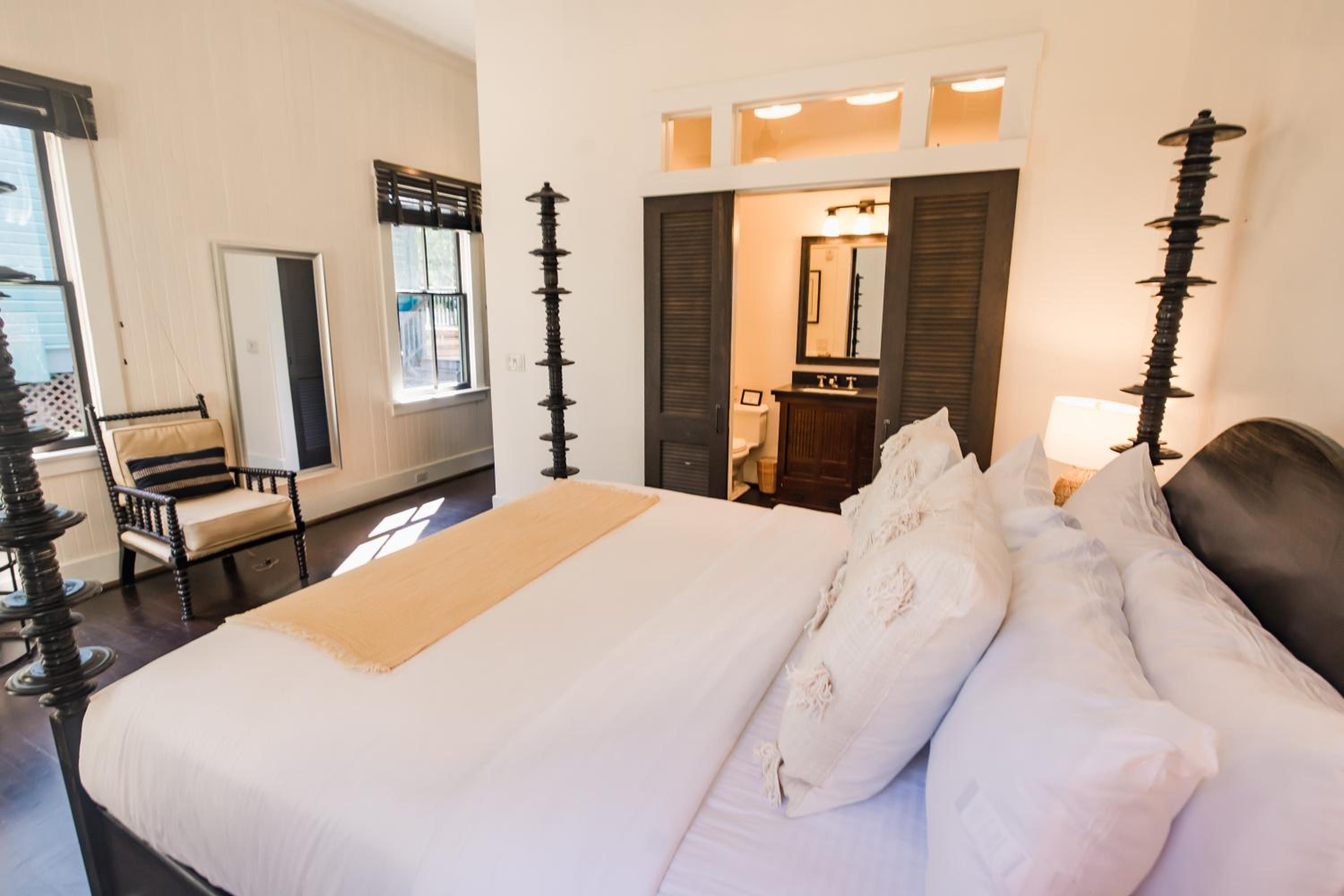  King Suite with Partial Ocean View - Photo 1